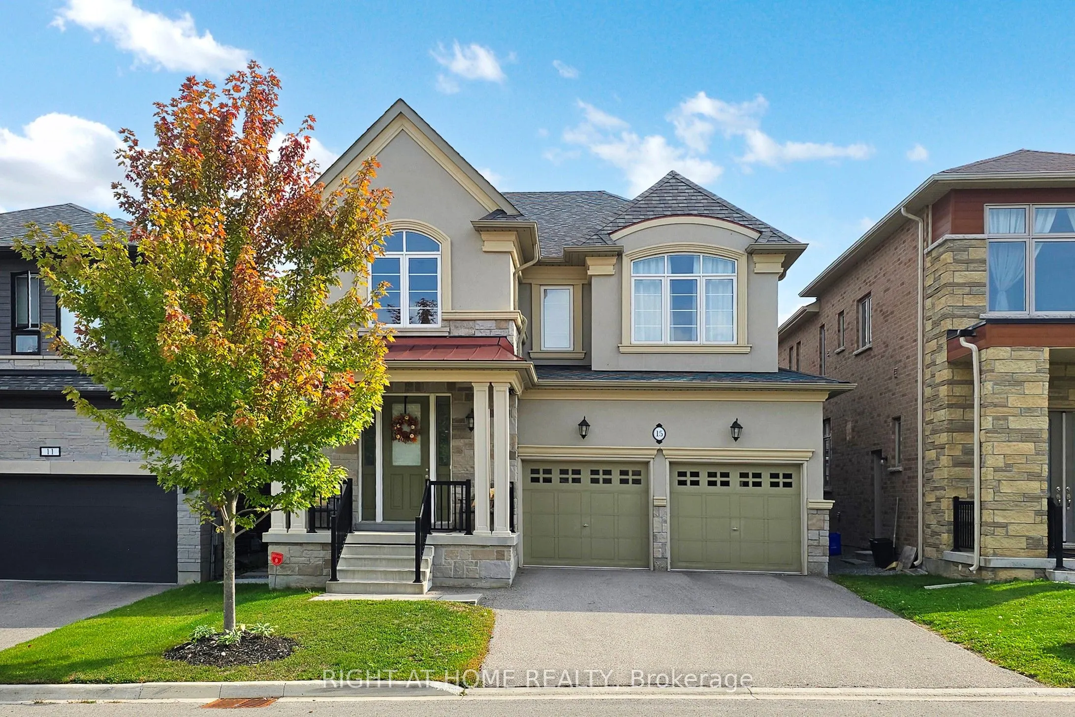 15 Forest Edge Crescent