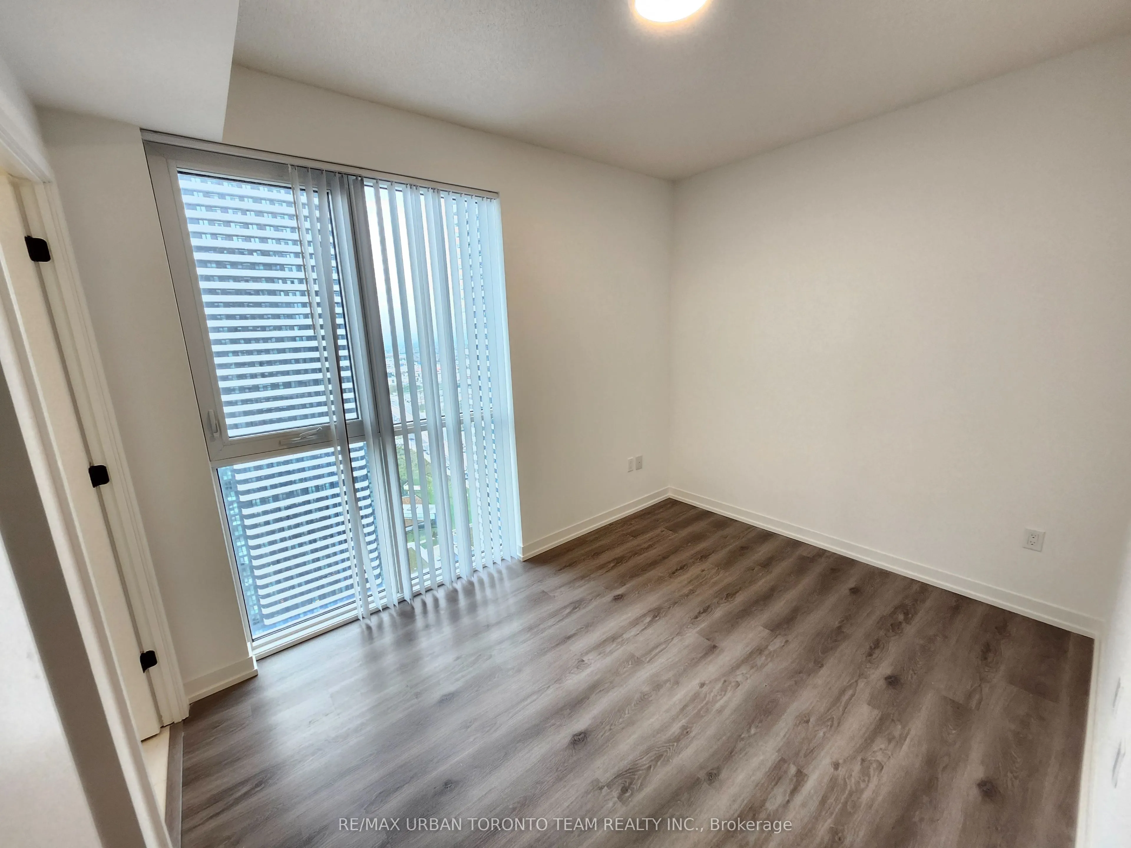 28 Interchange Way, #3612