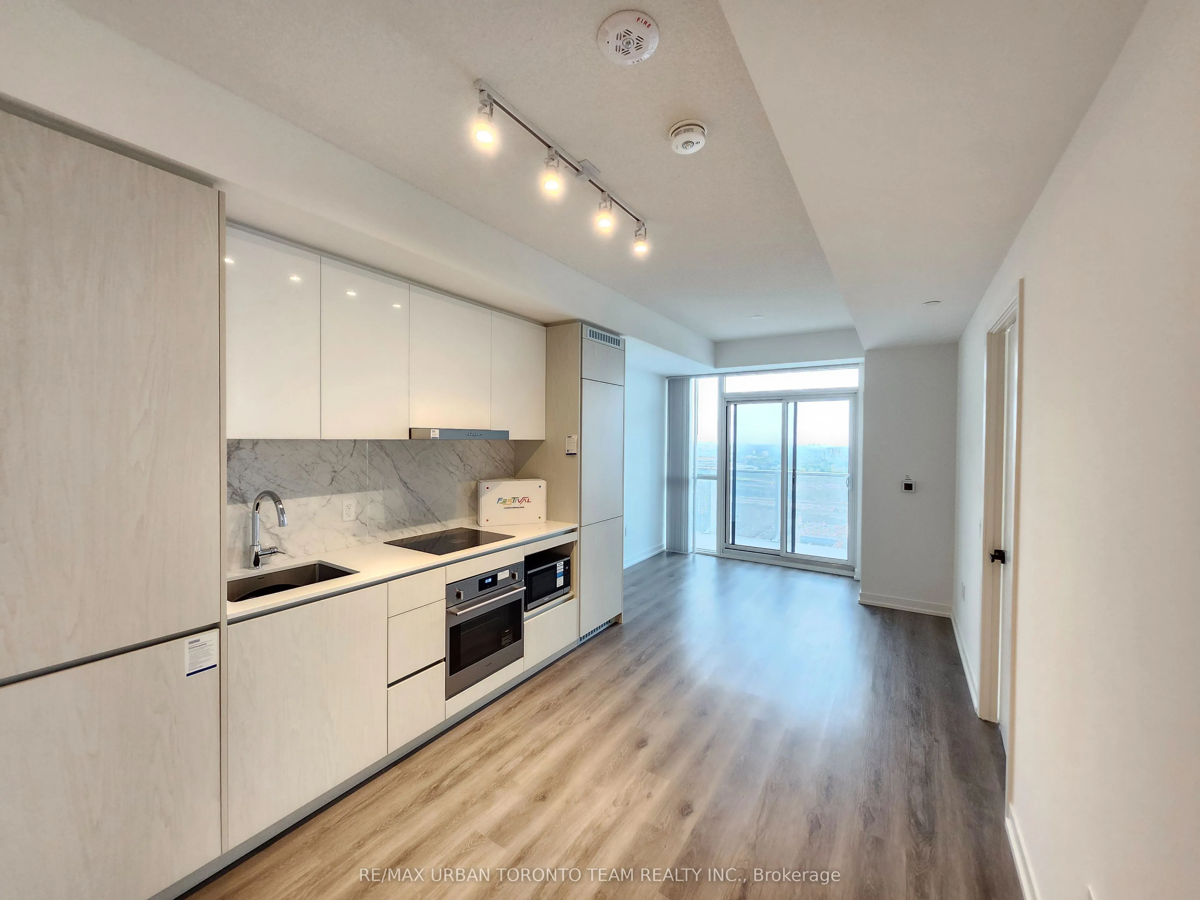 28 Interchange Way, #3612