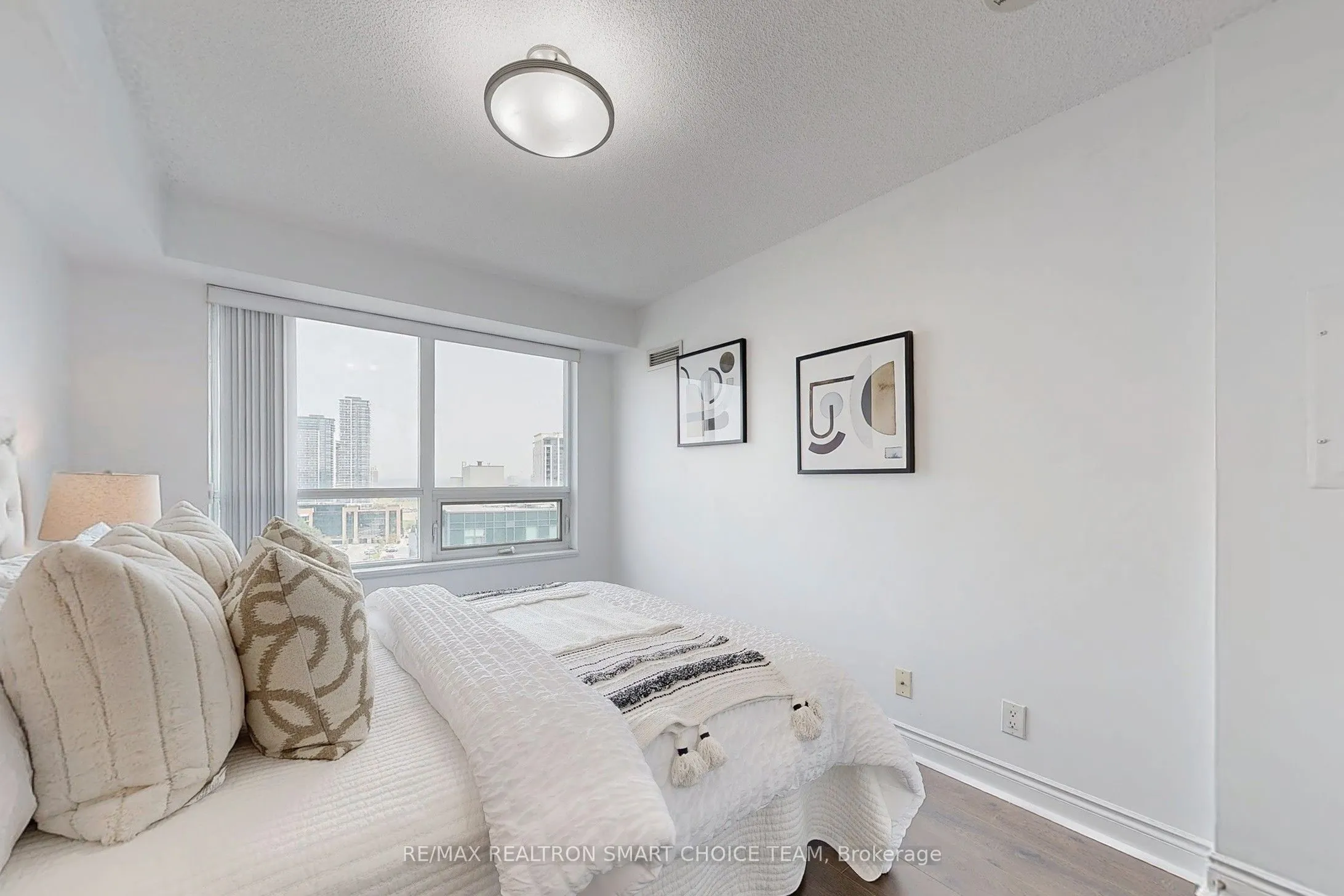 75 South Town Centre Boulevard, #1511