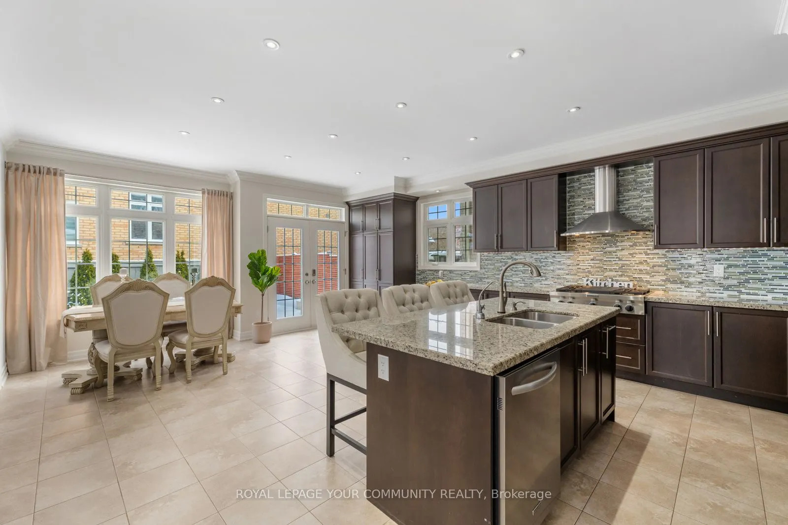 1 Terry View Crescent