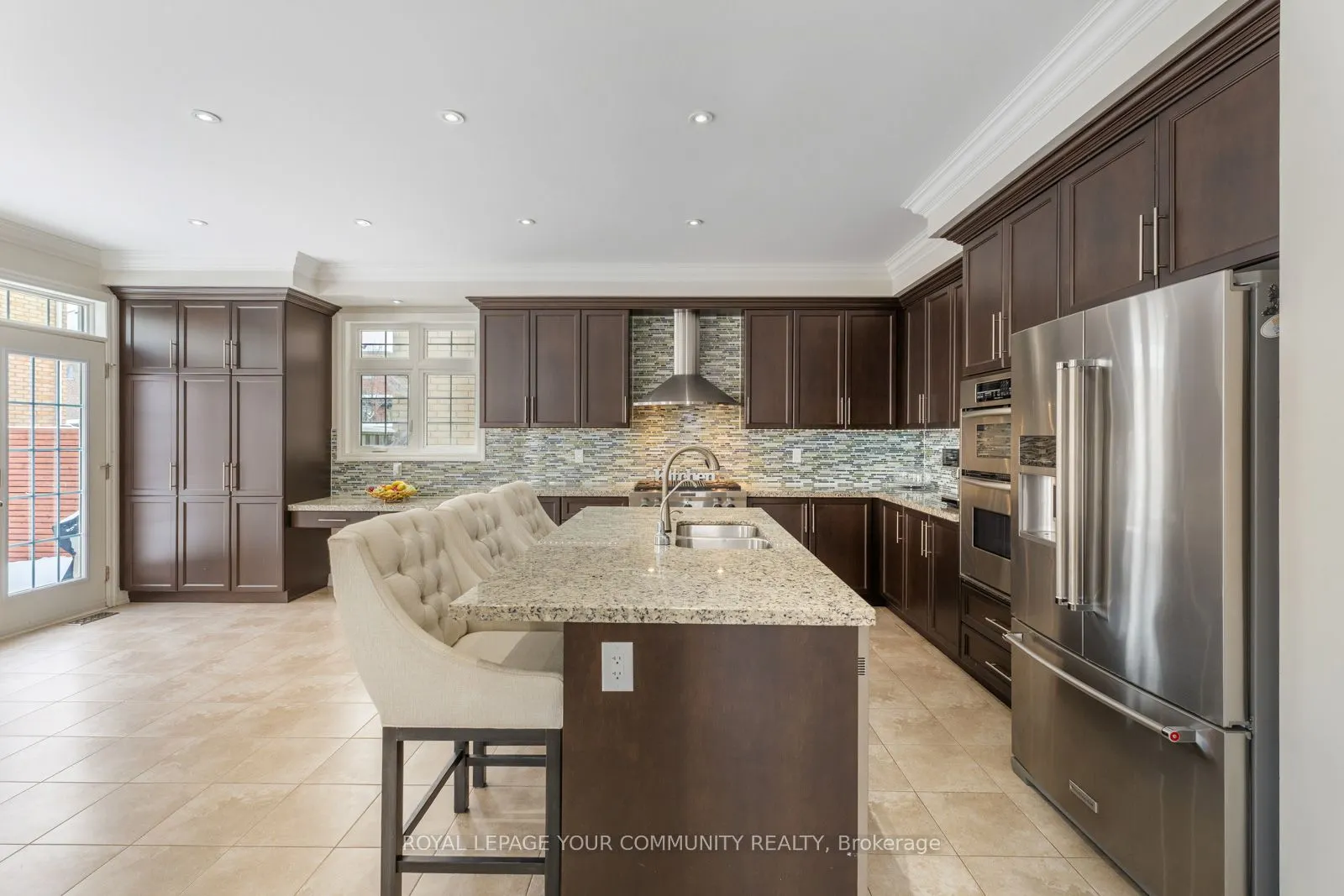 1 Terry View Crescent