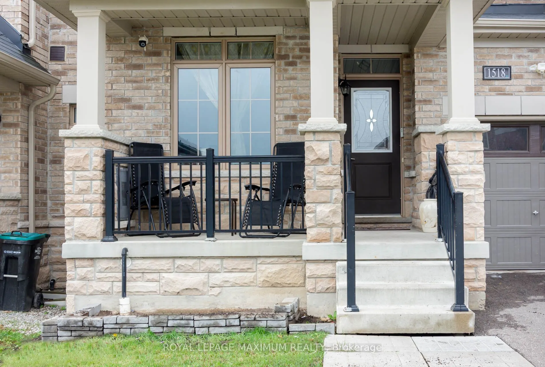 1518 Farrow Crescent