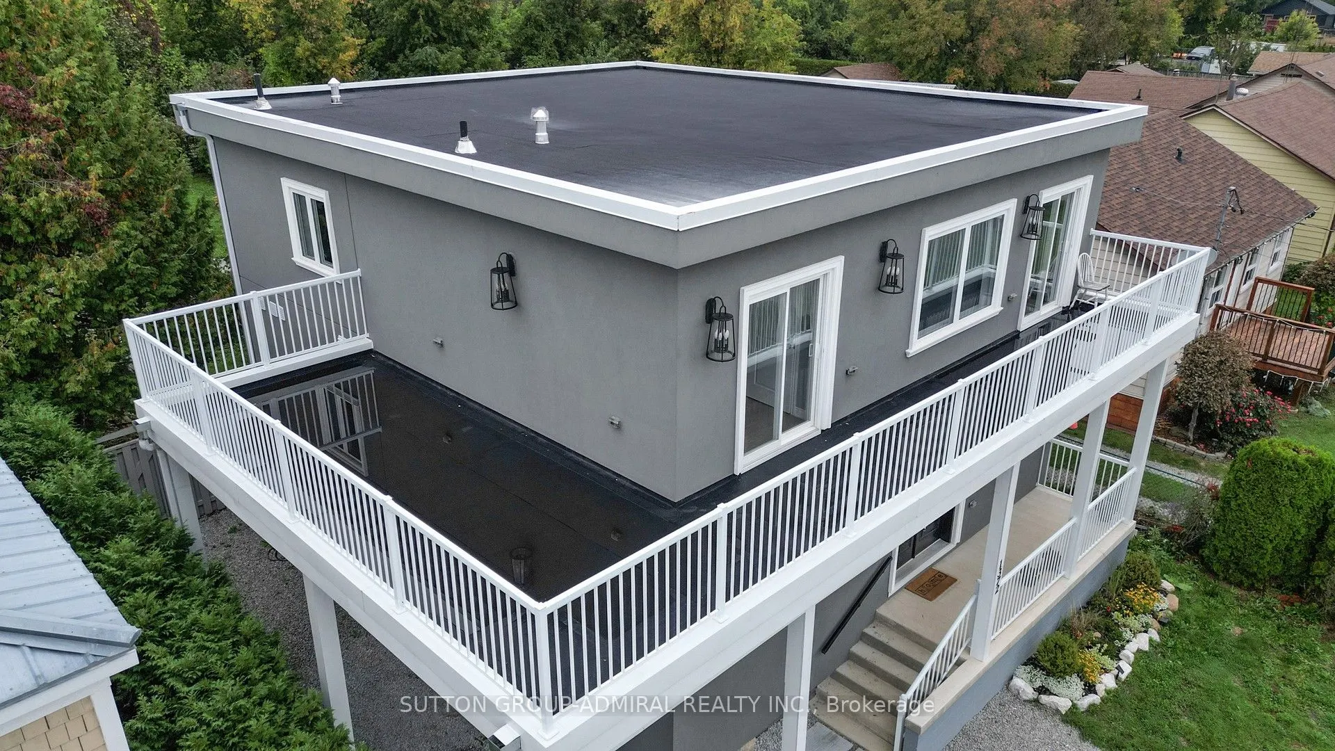 1372 Maple Road