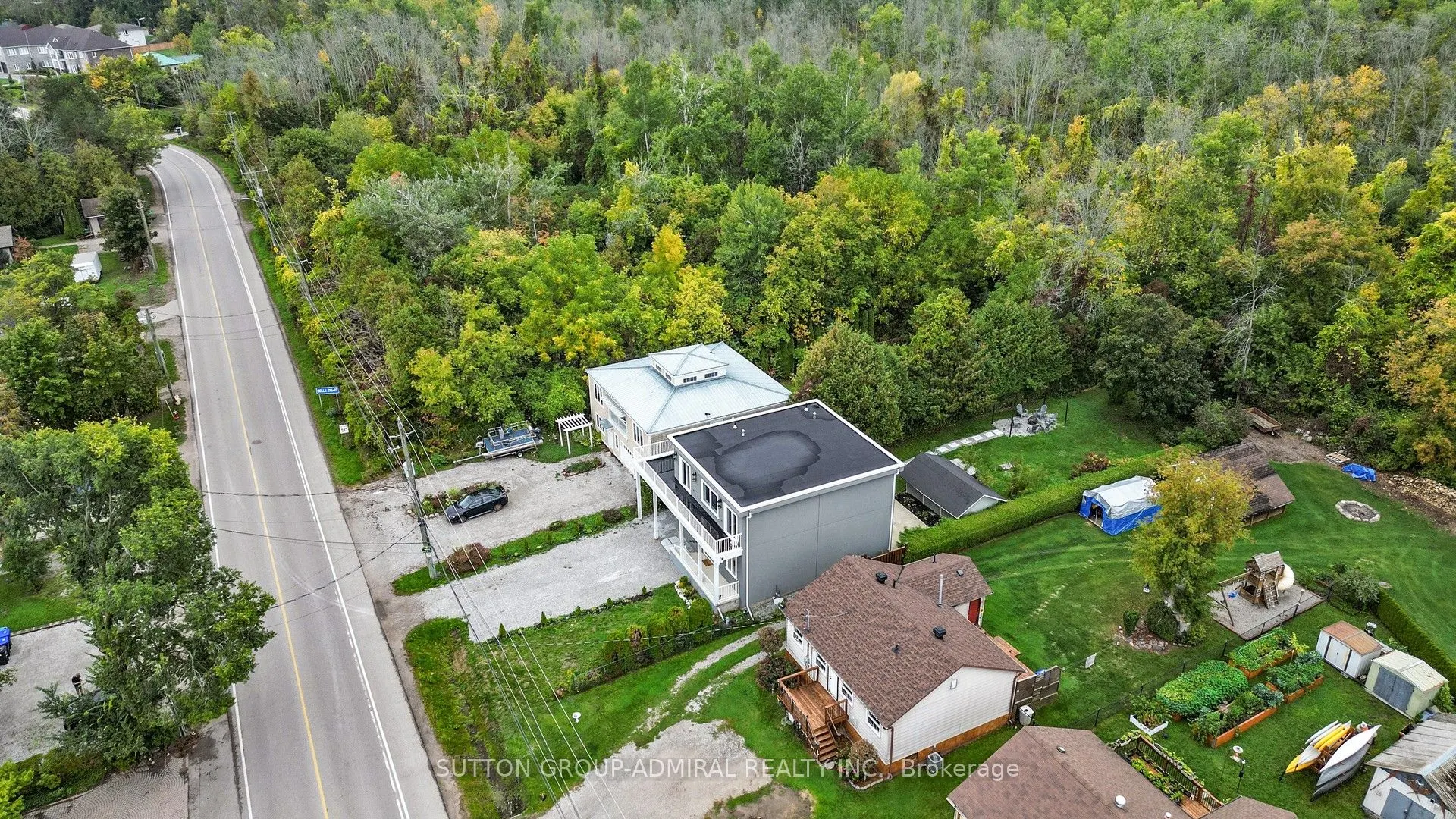 1372 Maple Road