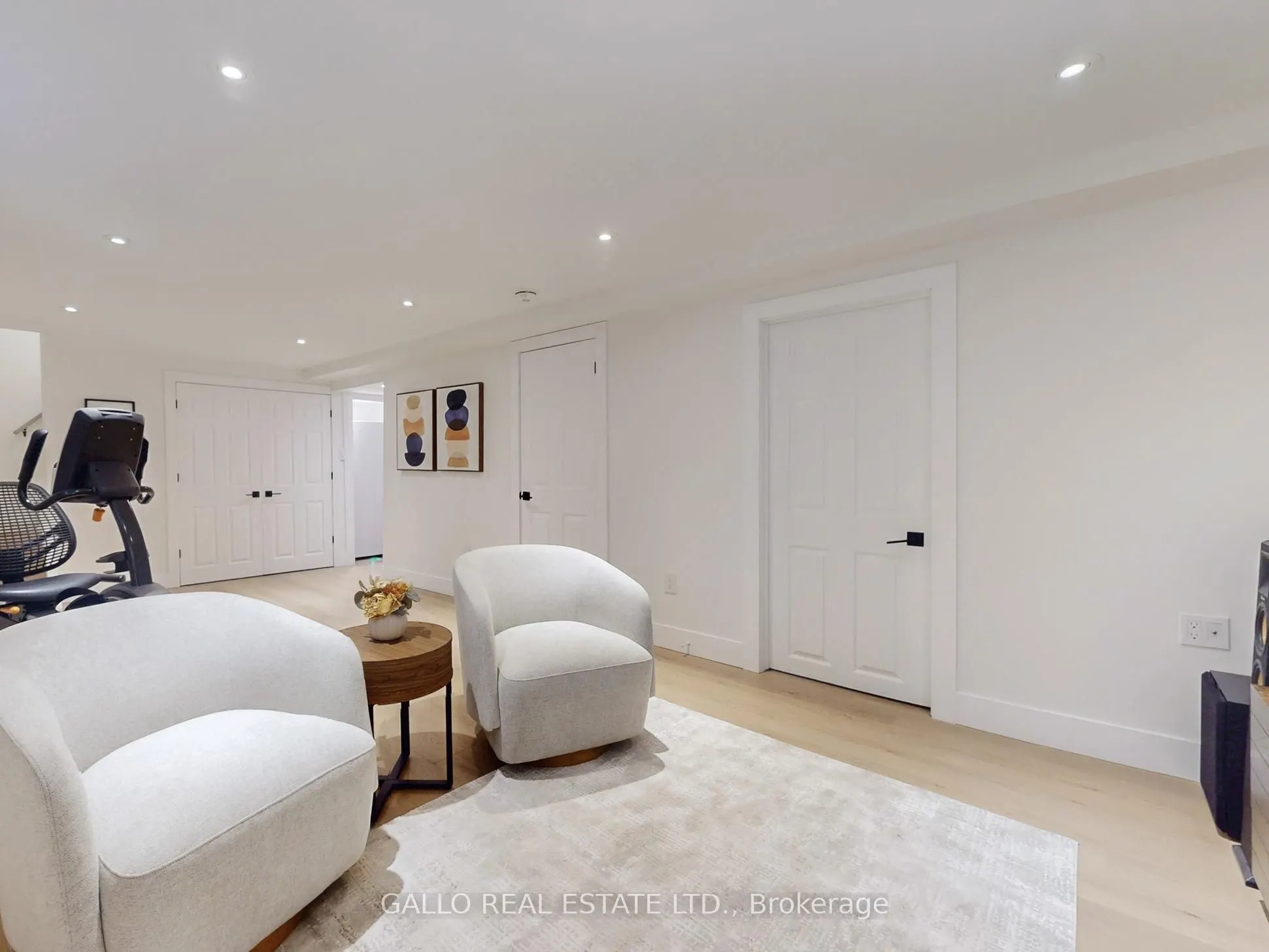 17 Sir Caradoc Place