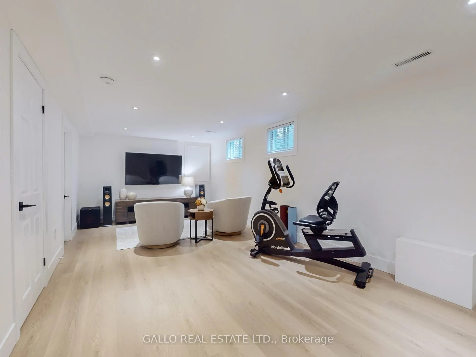 17 Sir Caradoc Place