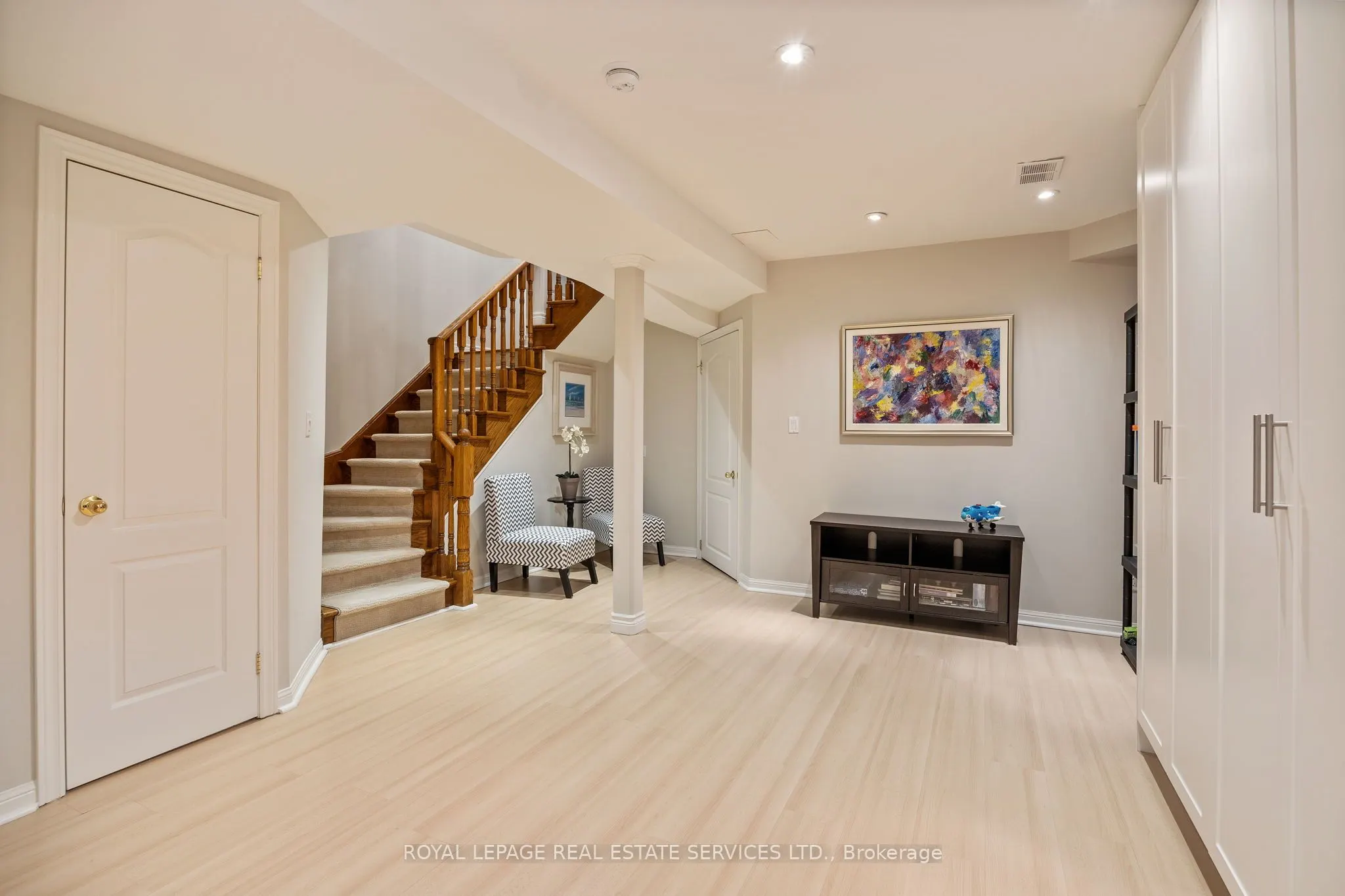 140 Kingsbridge Circle
