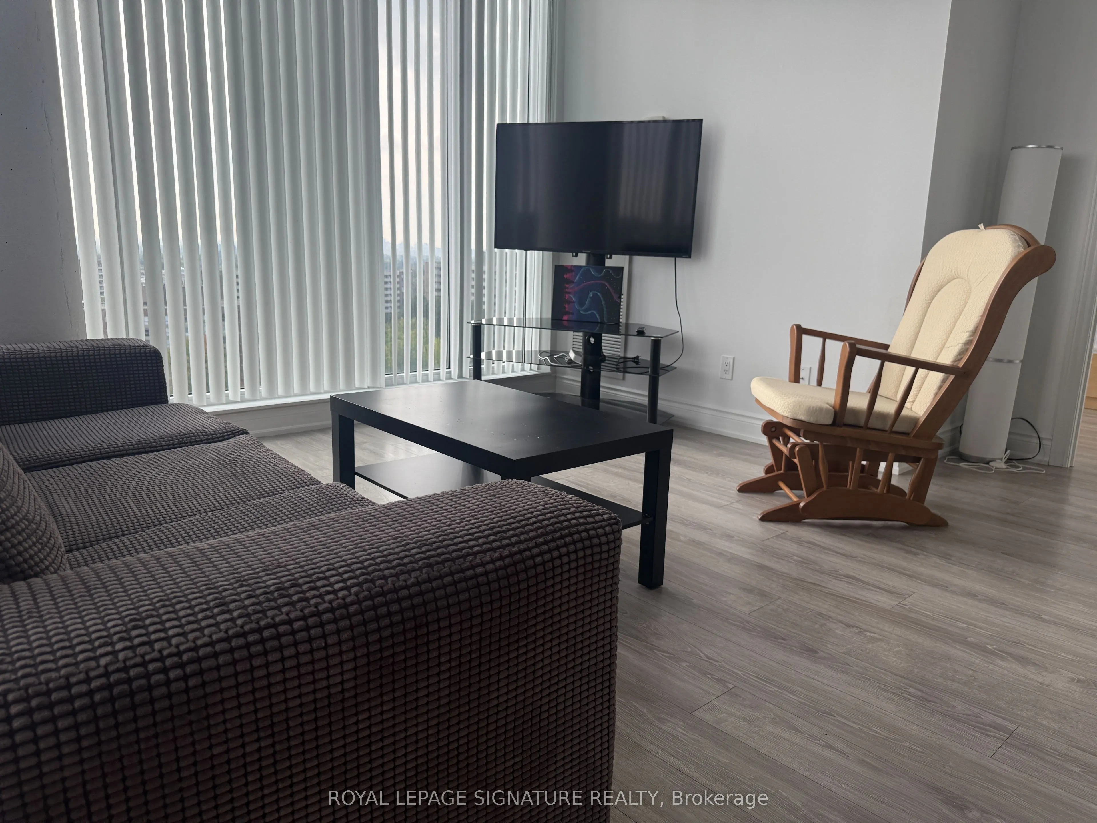 9618 Yonge Street, #1505