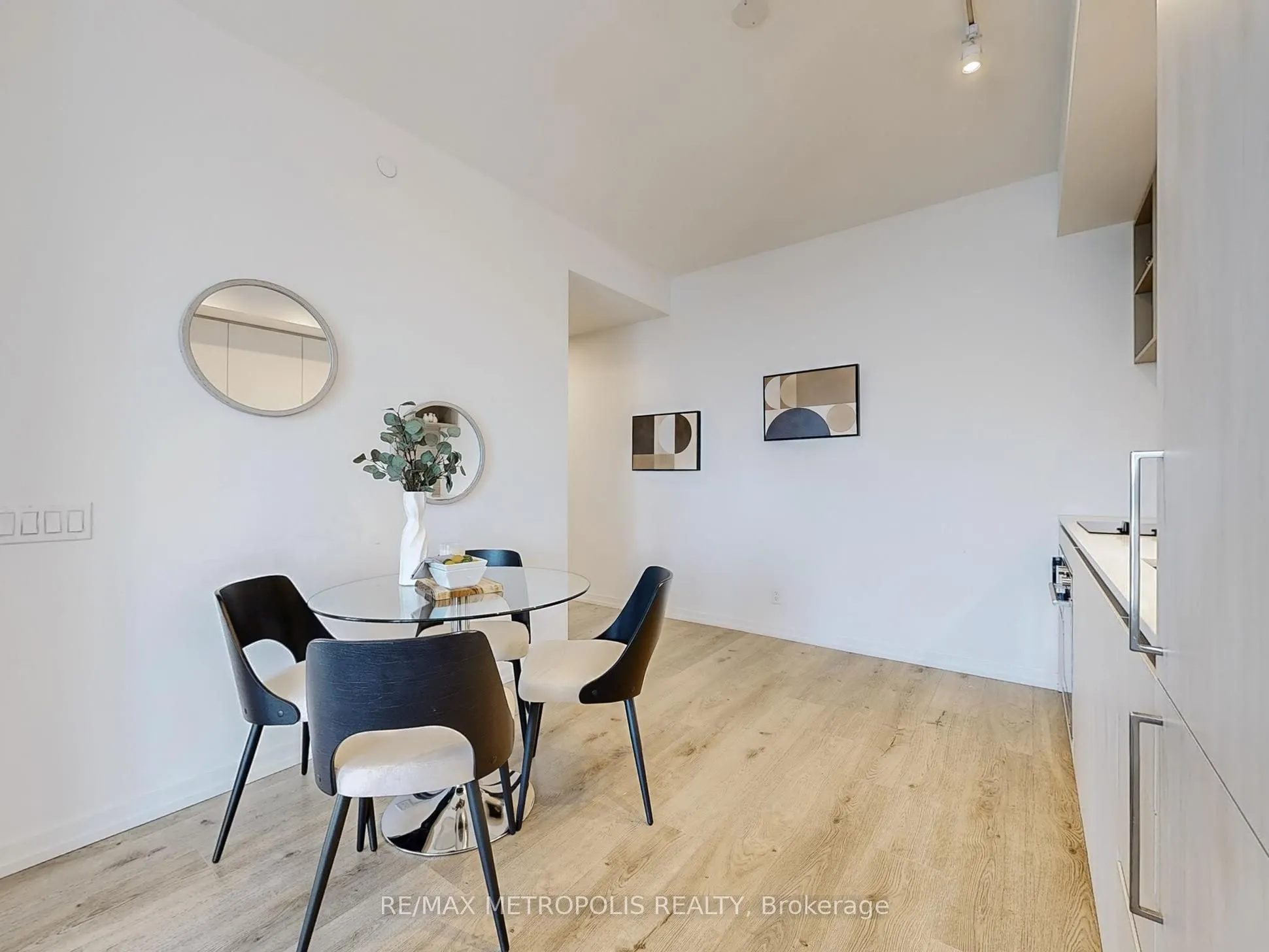 7890 Jane Street, #4211