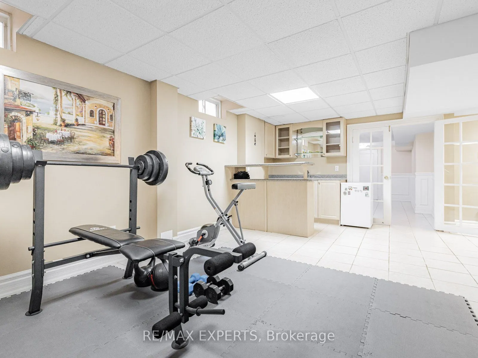 6 Lookout Point Court