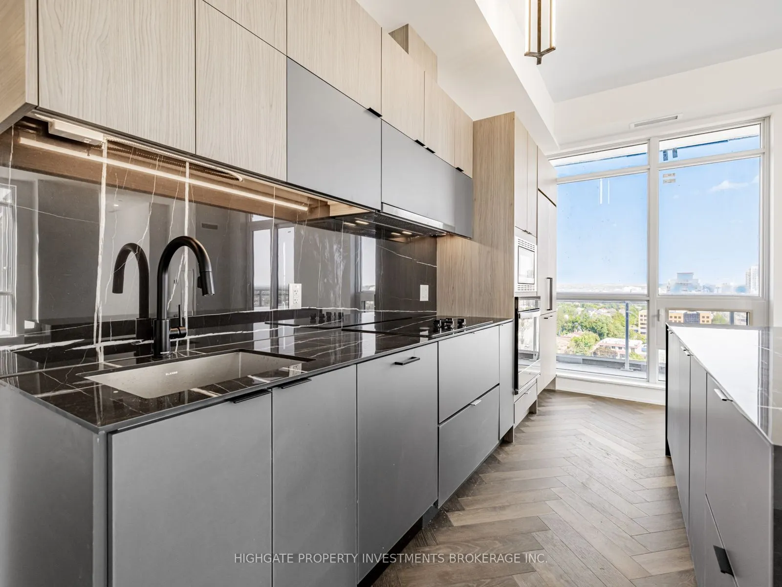 8888 Yonge Street, #1403