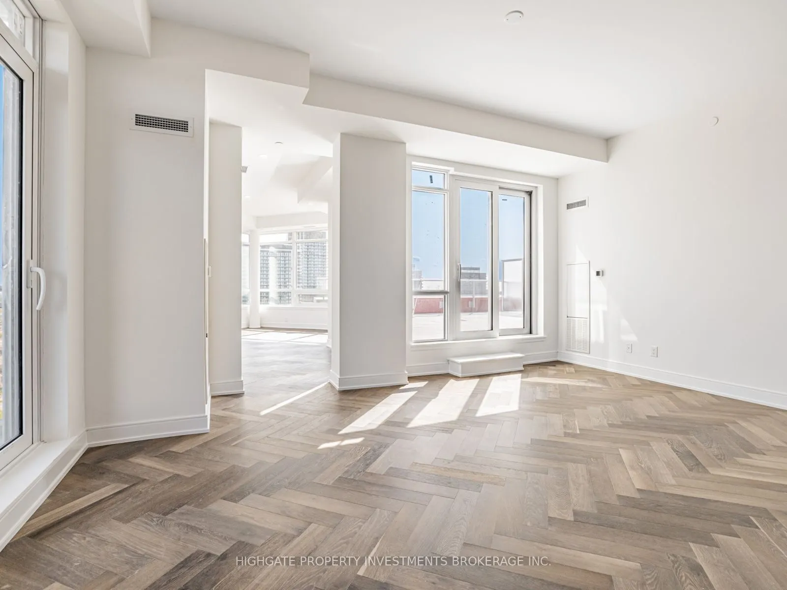 8888 Yonge Street, #1403