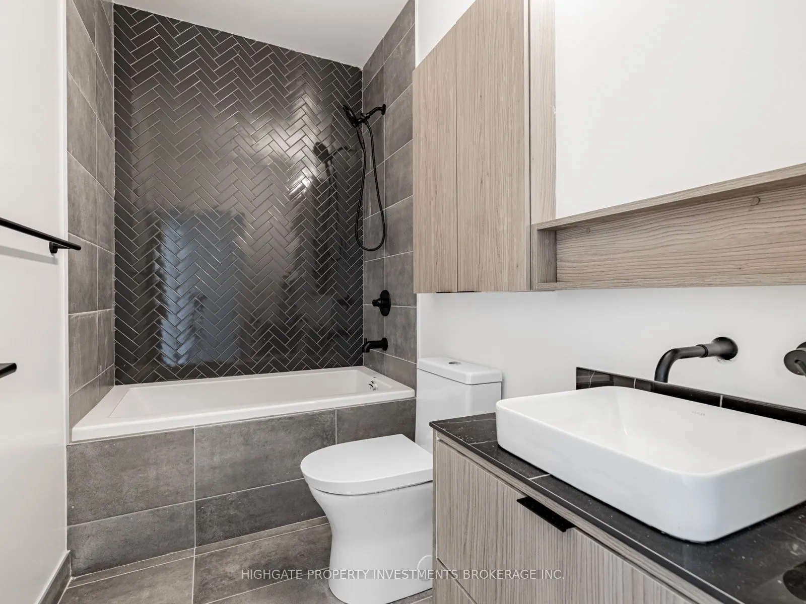 8888 Yonge Street, #1403