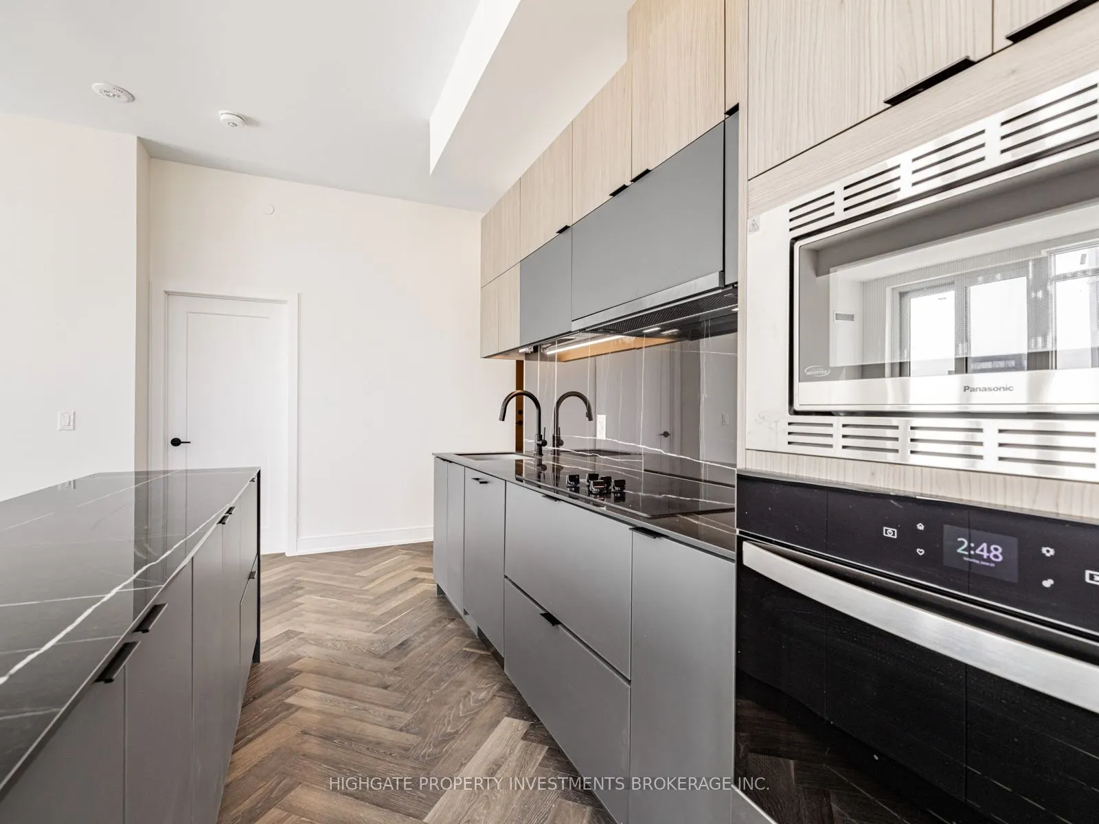 8888 Yonge Street, #1403