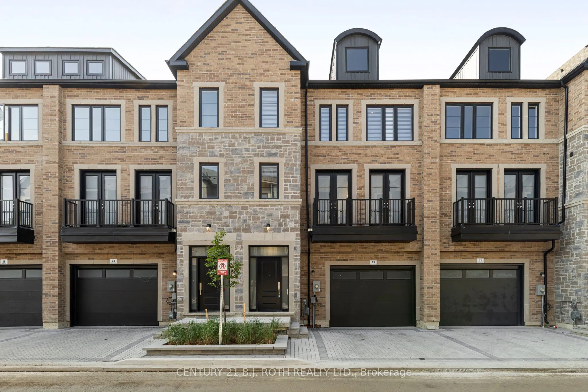 260 Eagle Street, #23