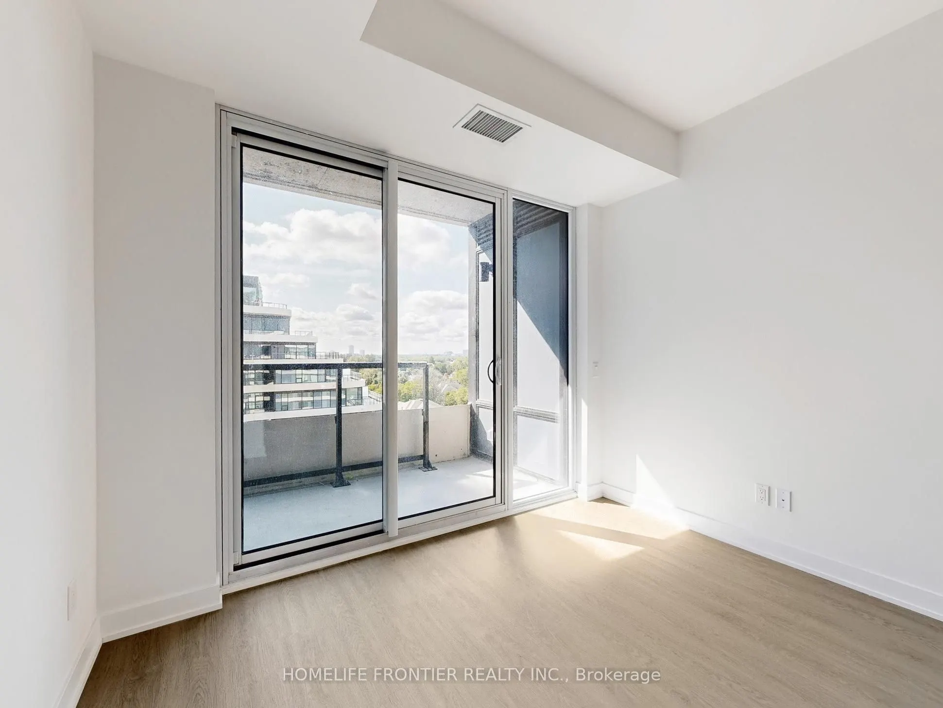 8188 Yonge Street, #802