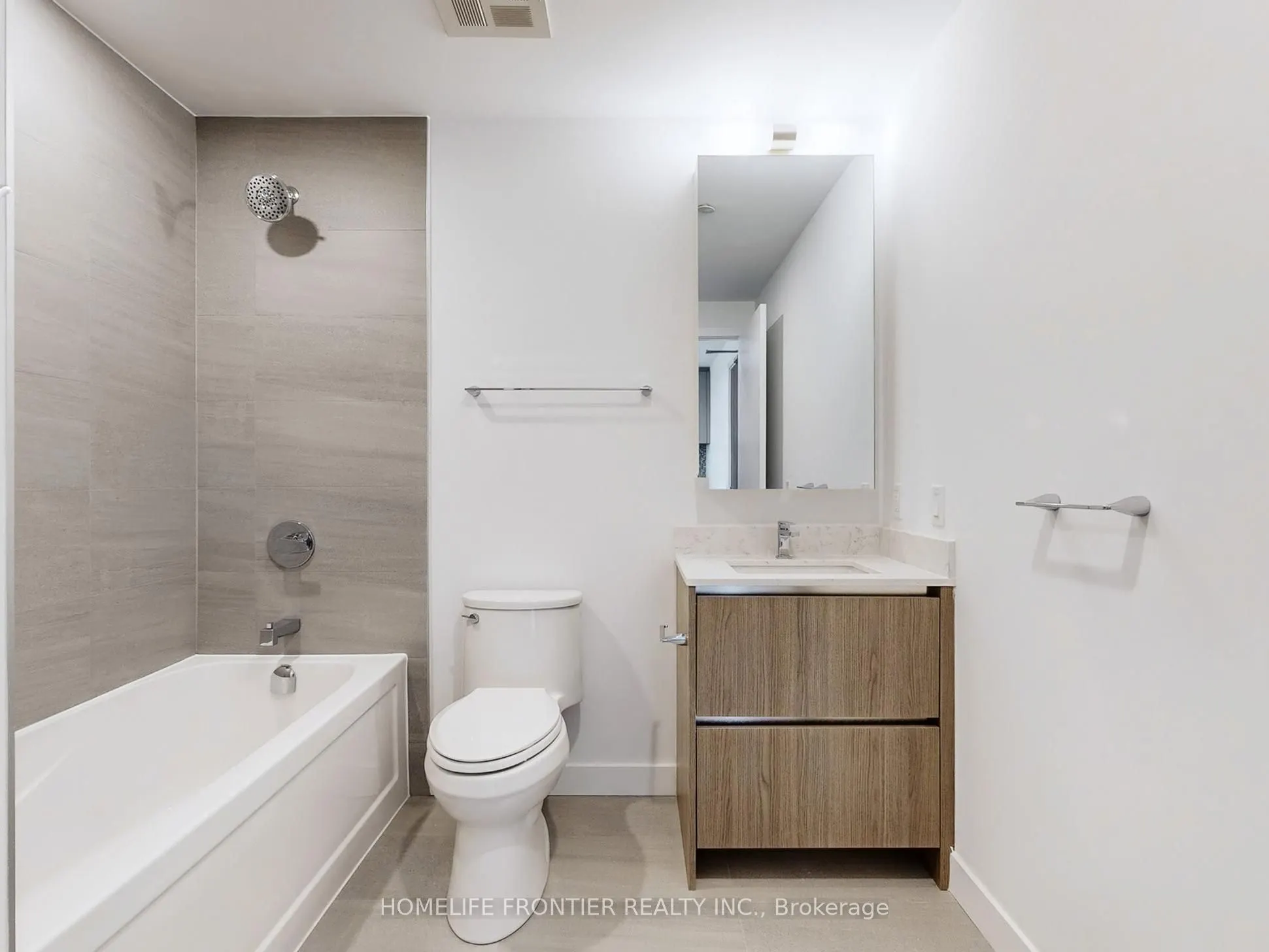 8188 Yonge Street, #802