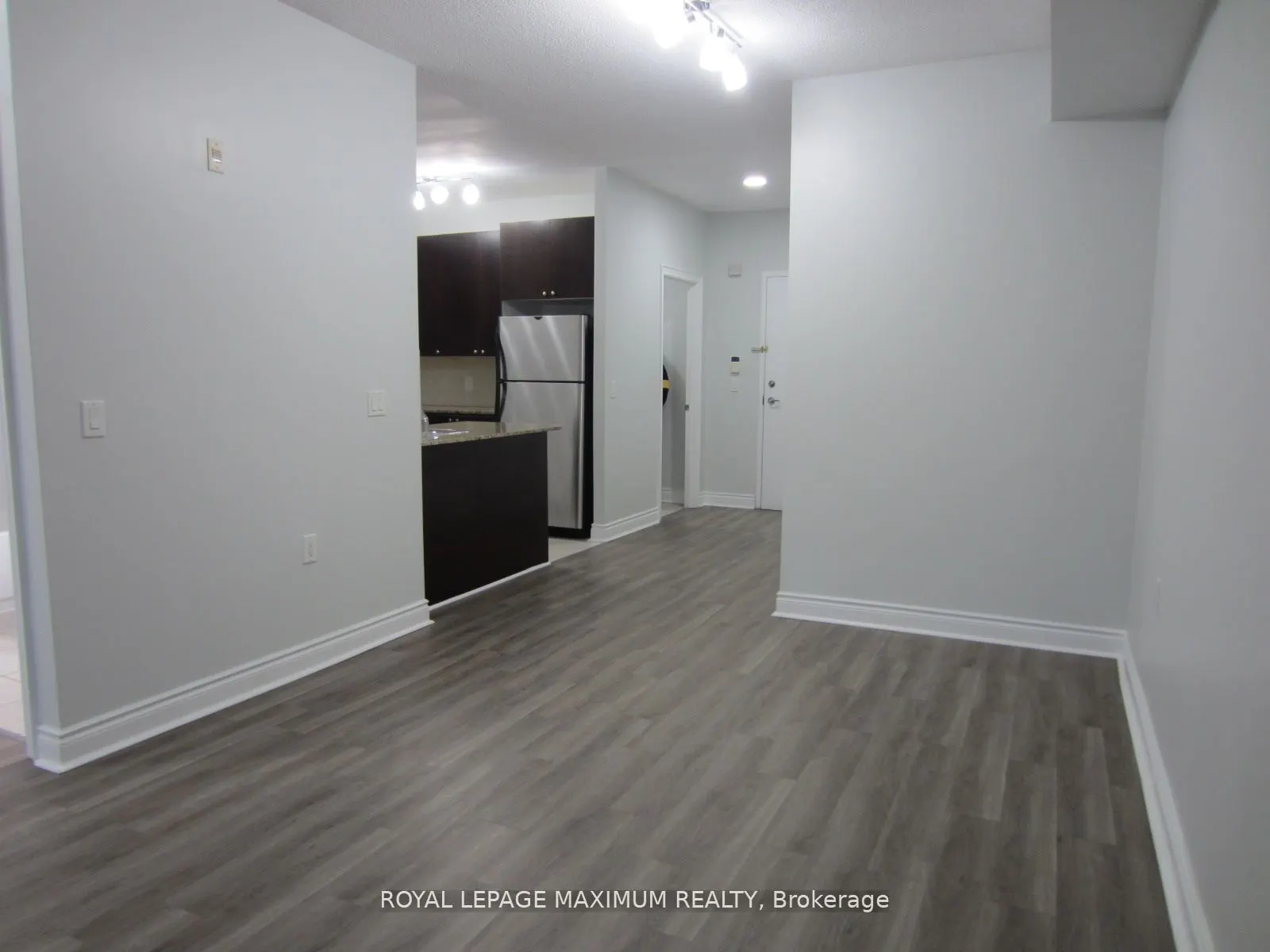8201 Islington Avenue, #327