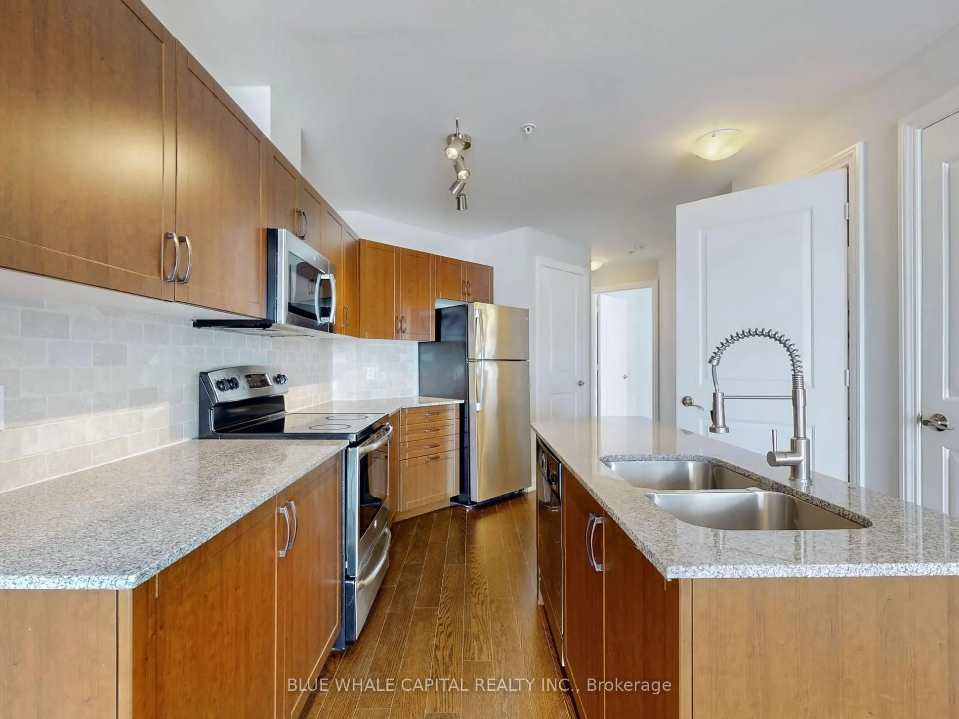 68 Main Street N, #426