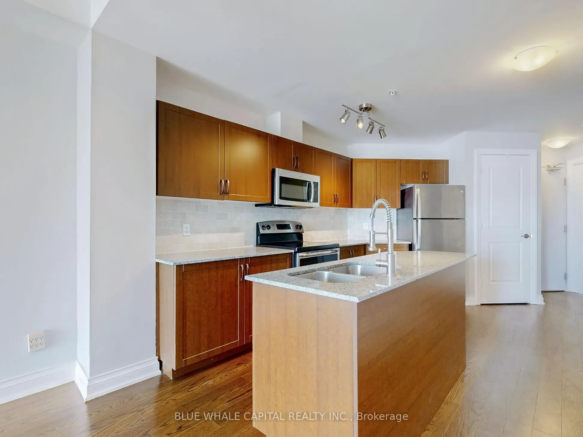 68 Main Street N, #426