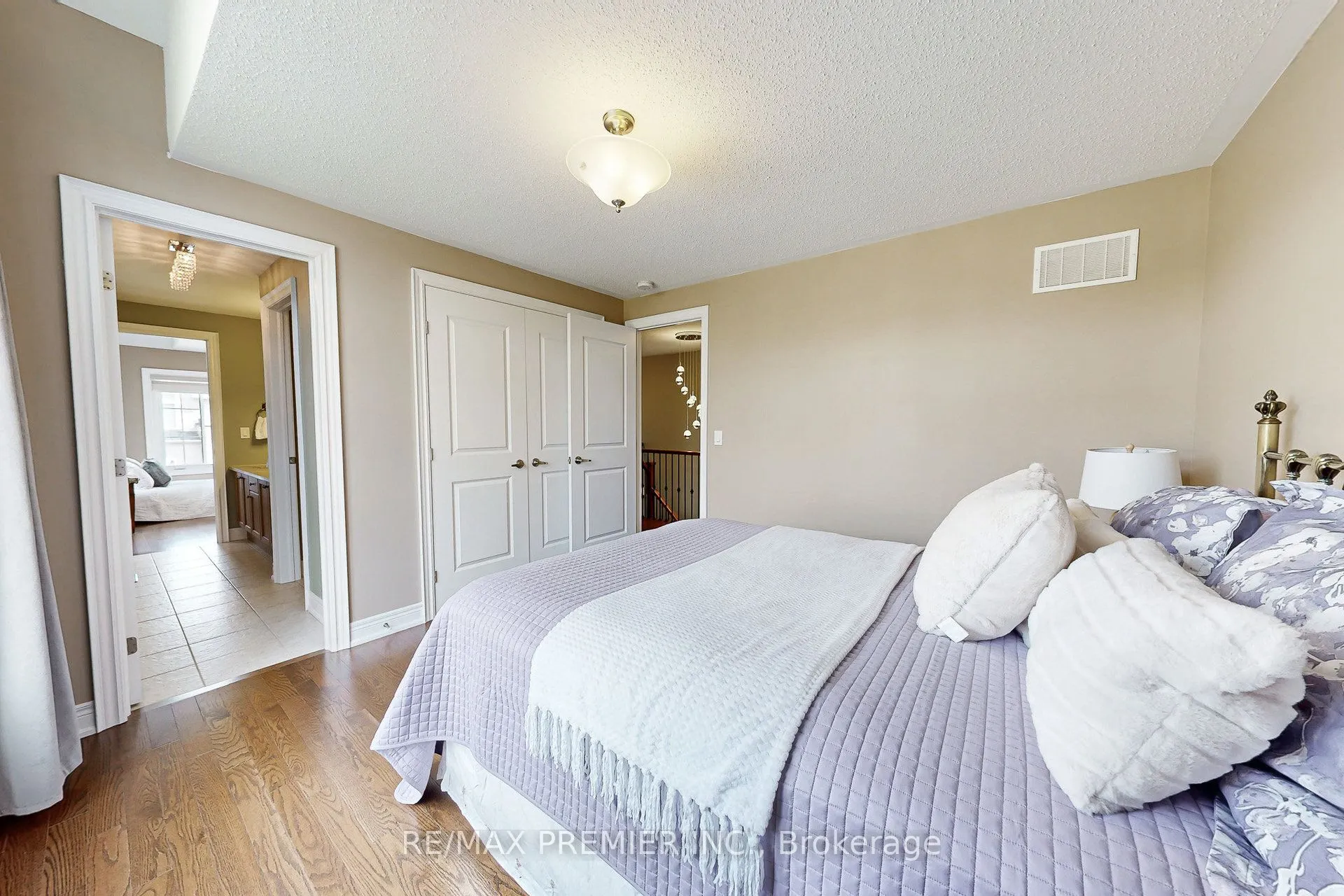 28 Rivoli Drive