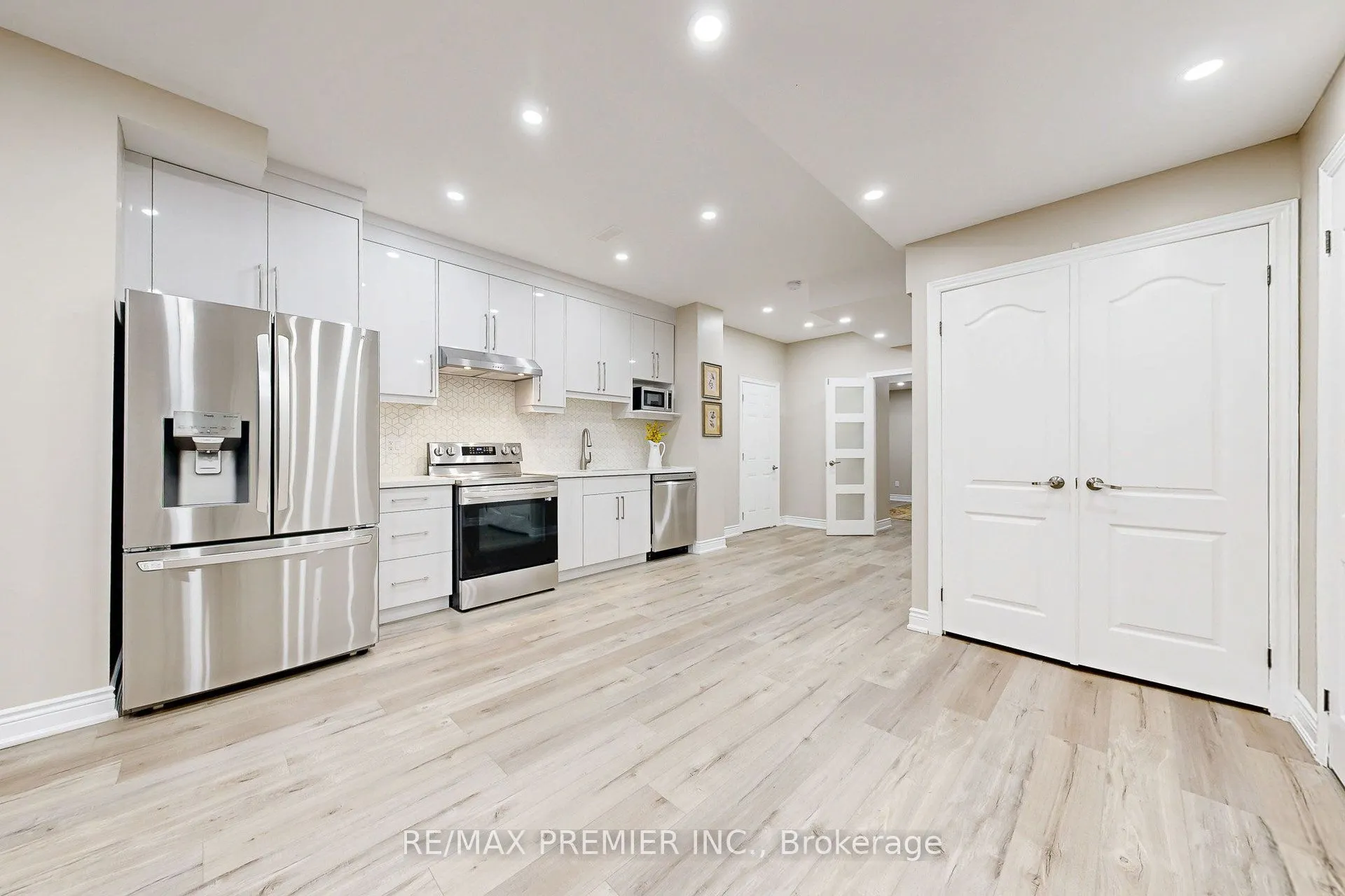 28 Rivoli Drive