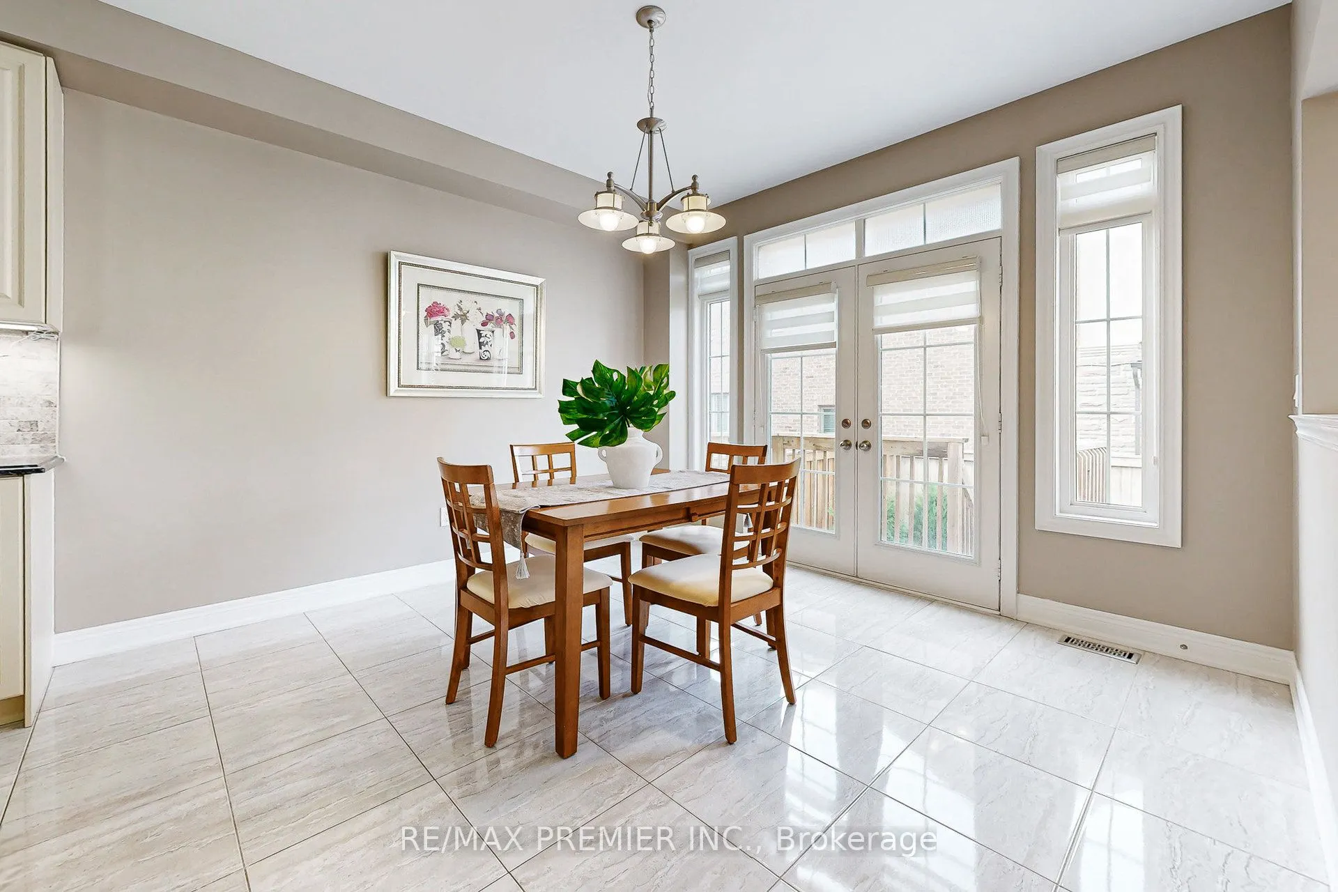 28 Rivoli Drive