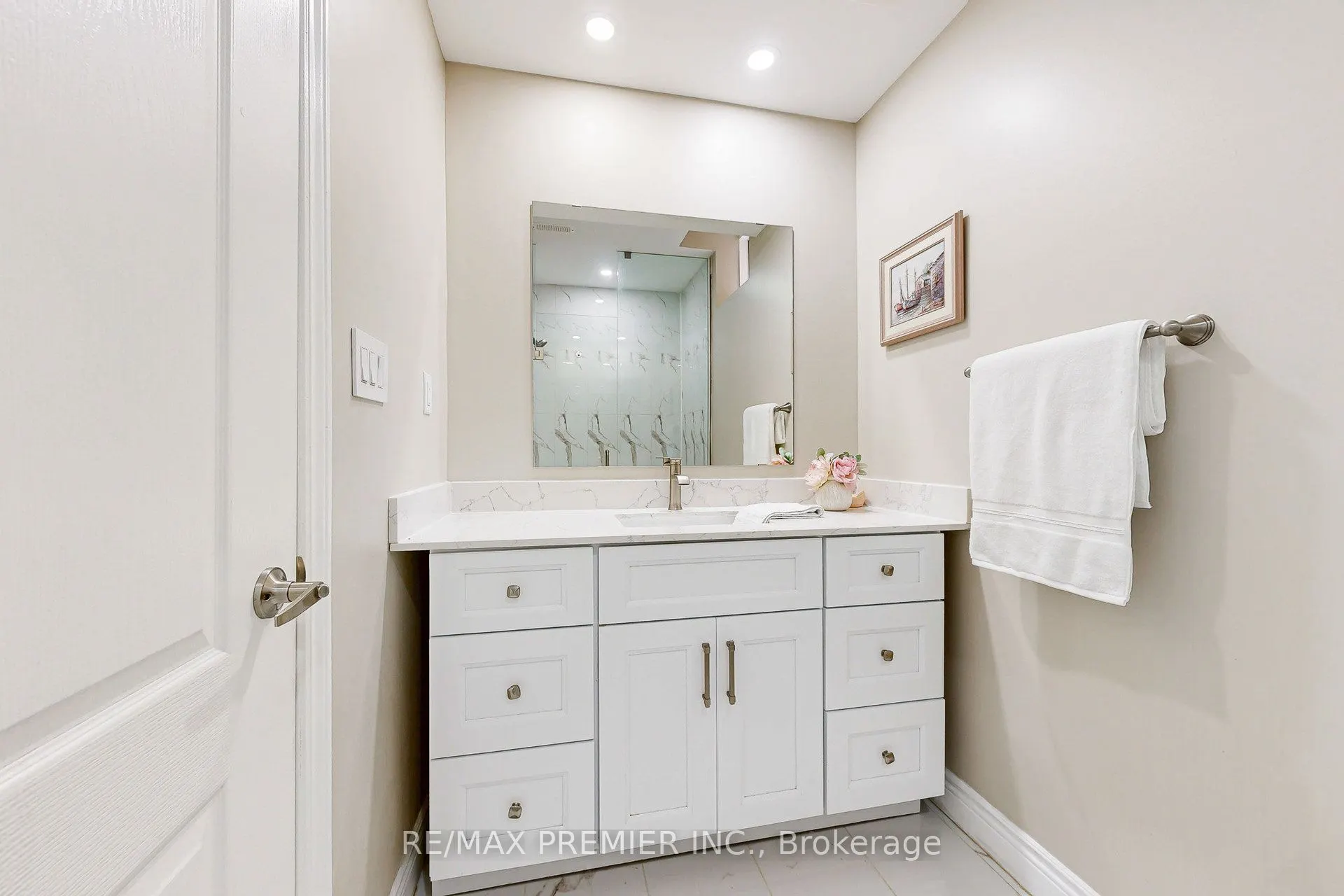 28 Rivoli Drive
