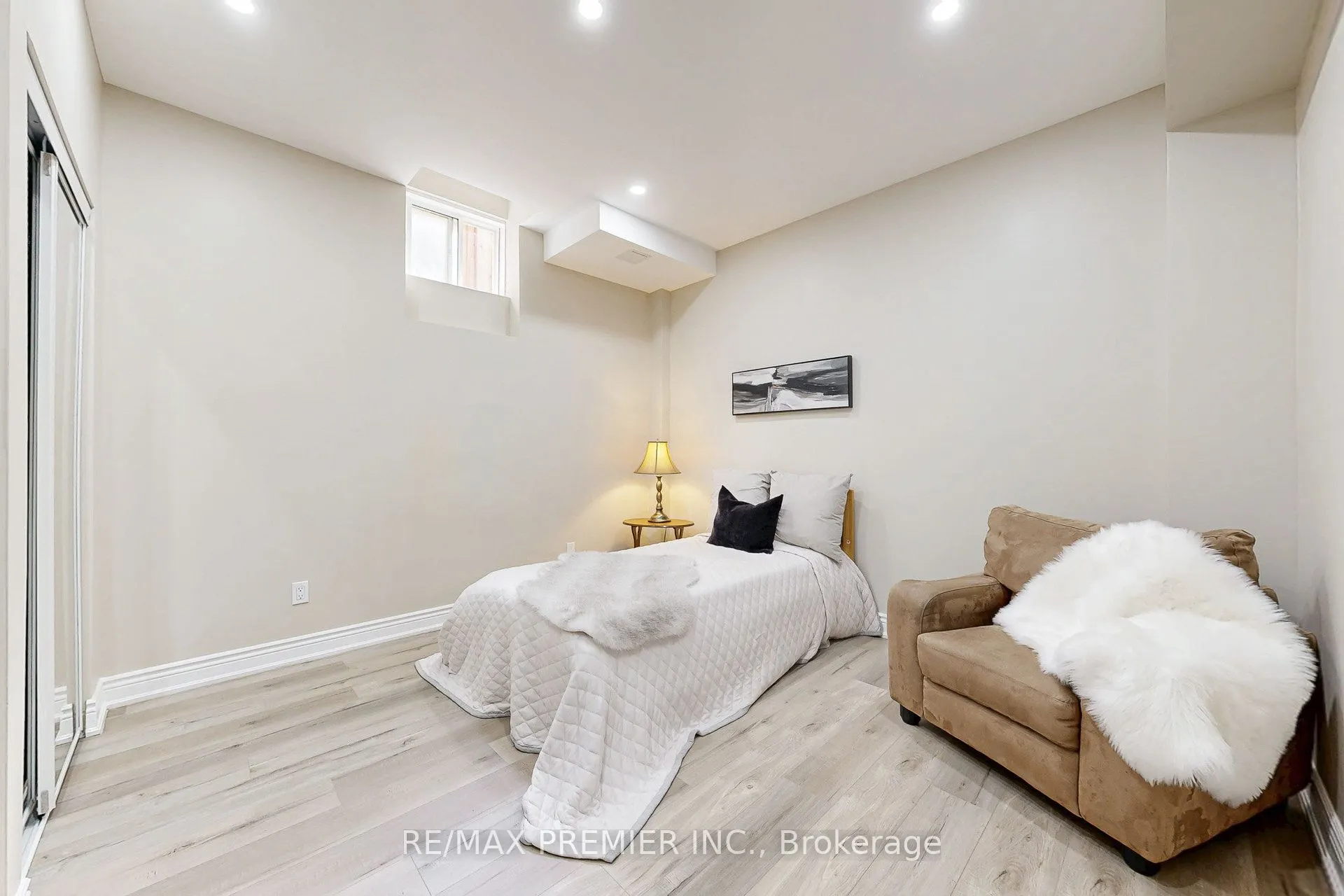 28 Rivoli Drive