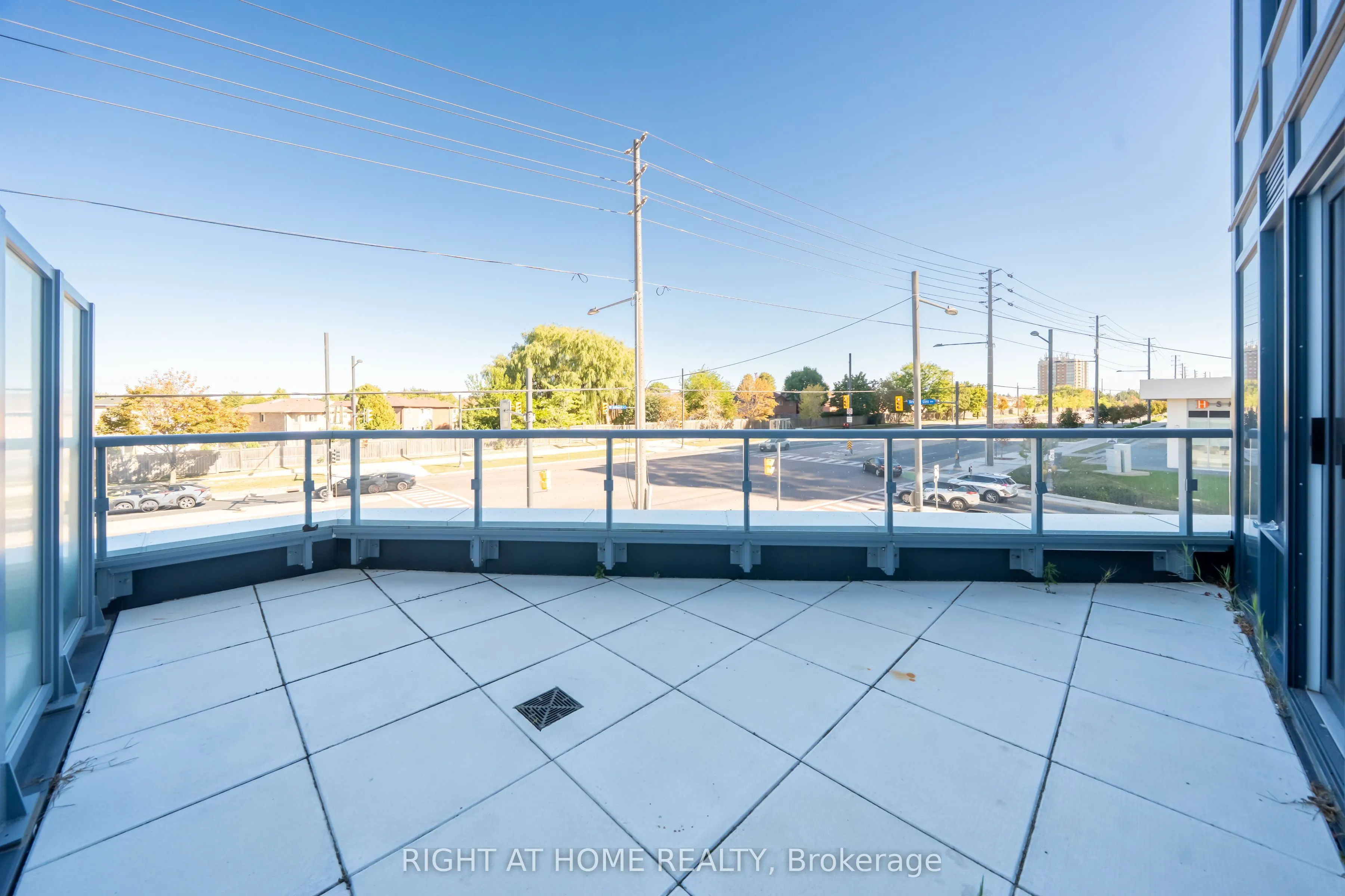 7950 Bathurst Street, #211
