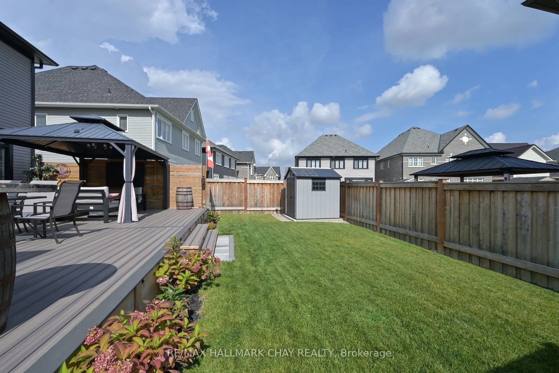 121 Strachan Trail