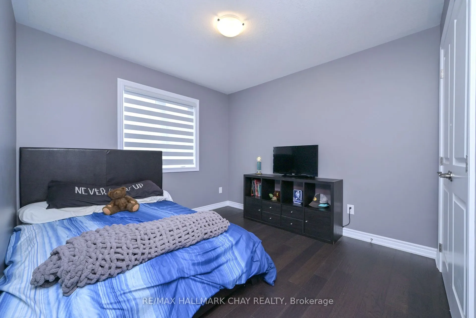 121 Strachan Trail