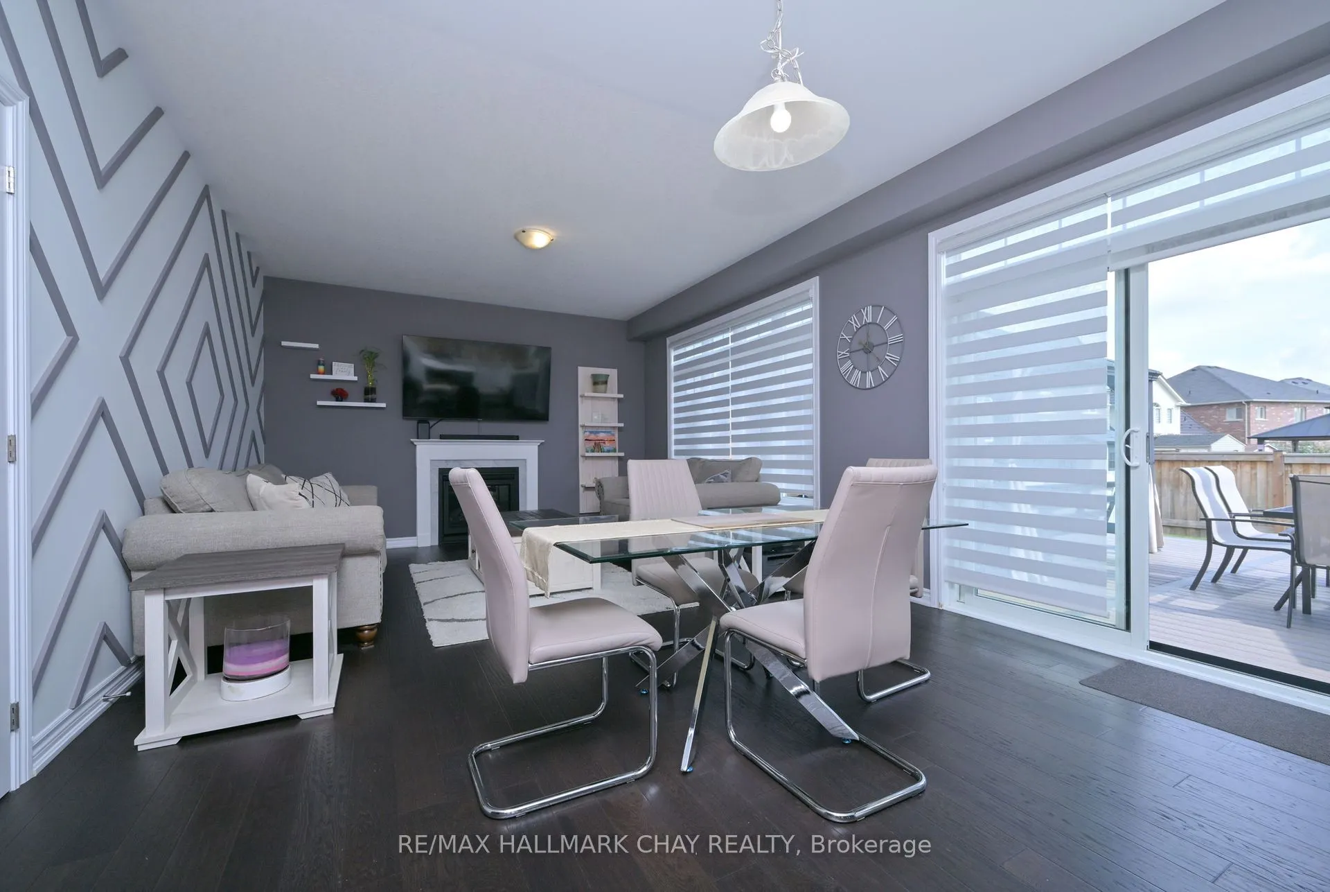 121 Strachan Trail