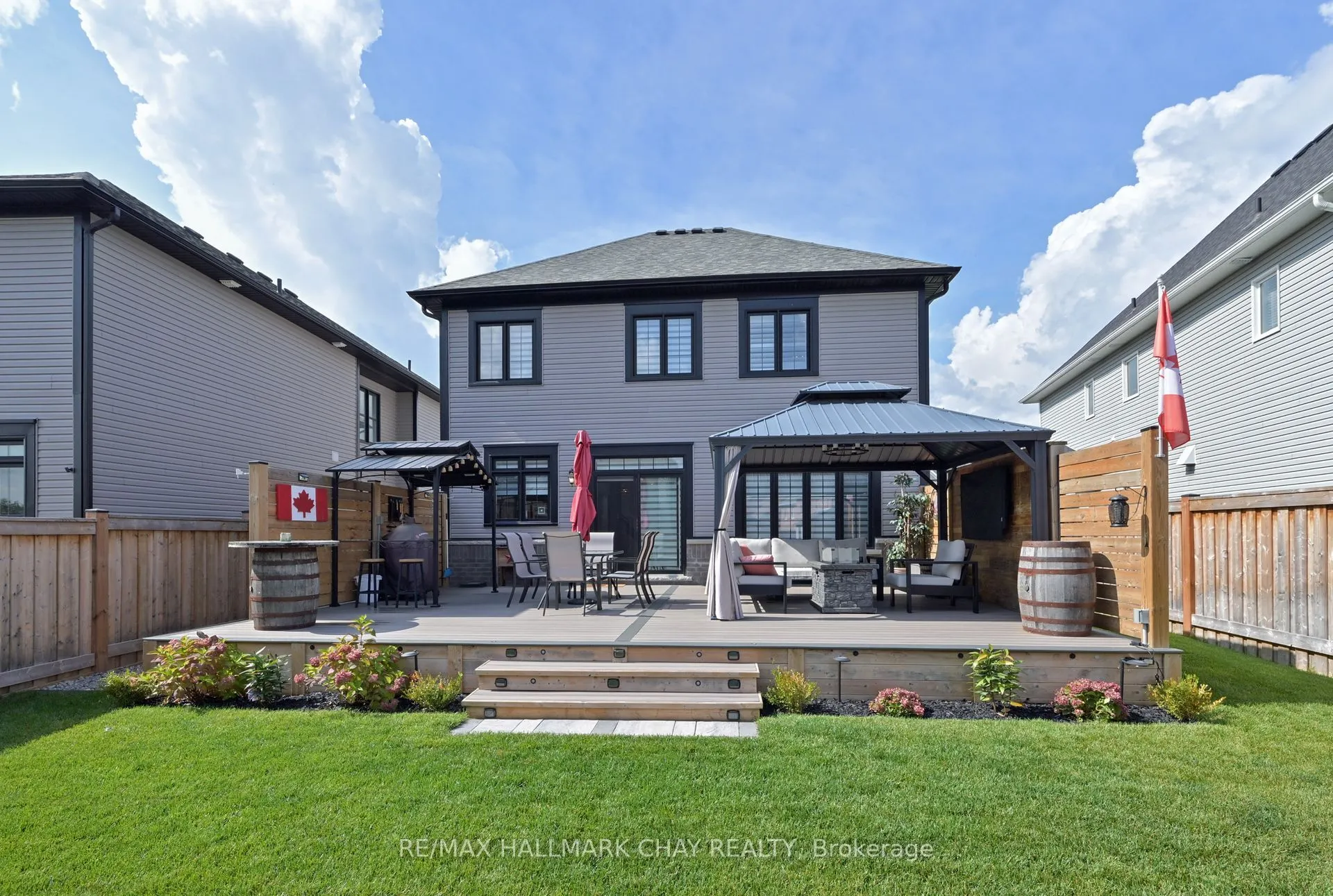 121 Strachan Trail