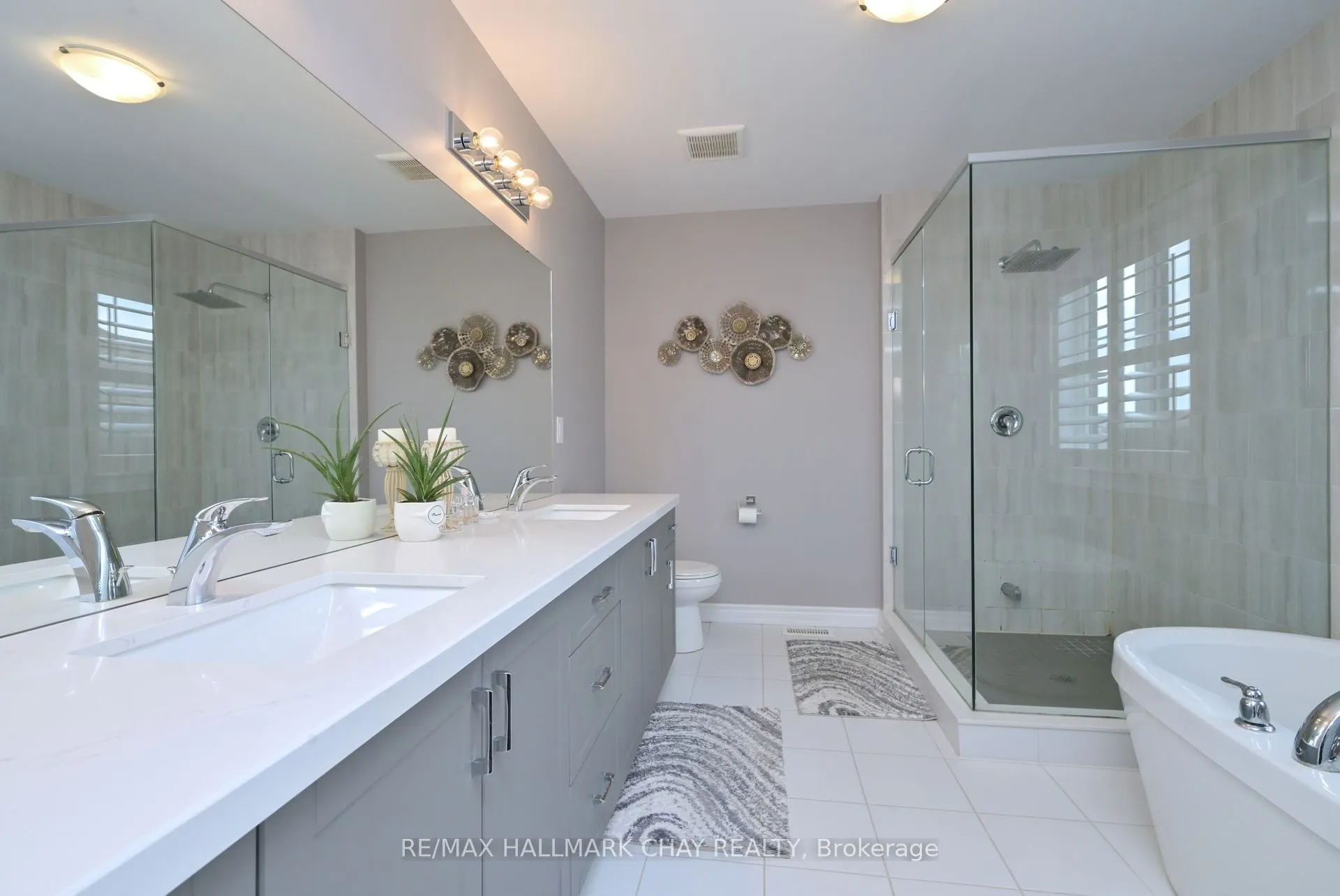 121 Strachan Trail