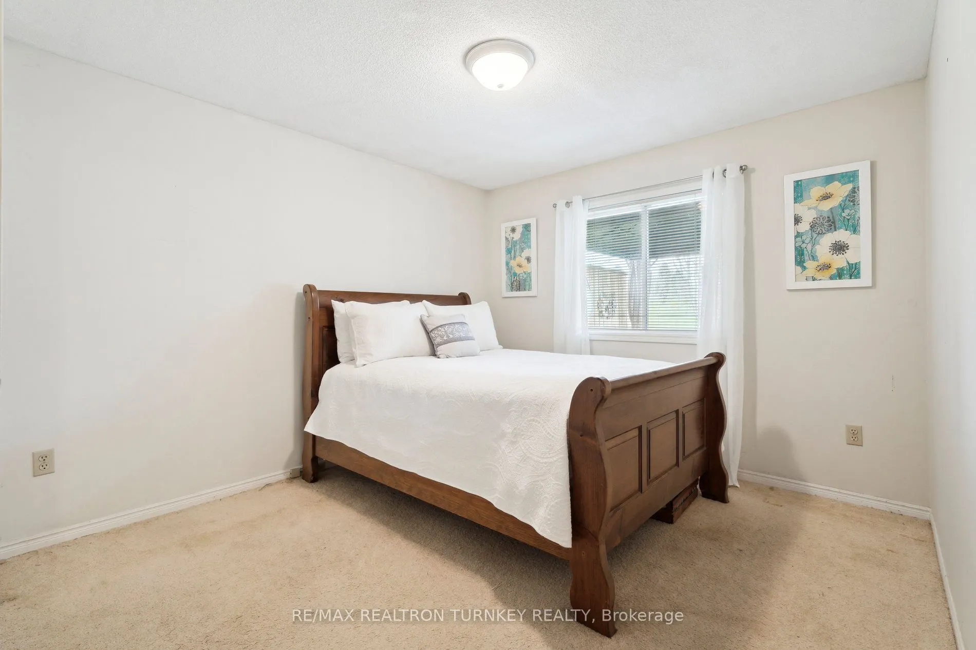 36 Tecumseth Pines Drive