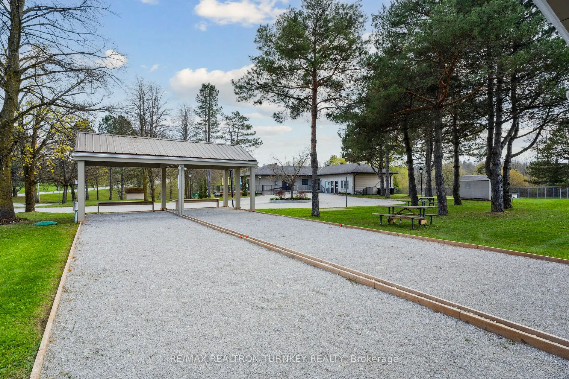 36 Tecumseth Pines Drive