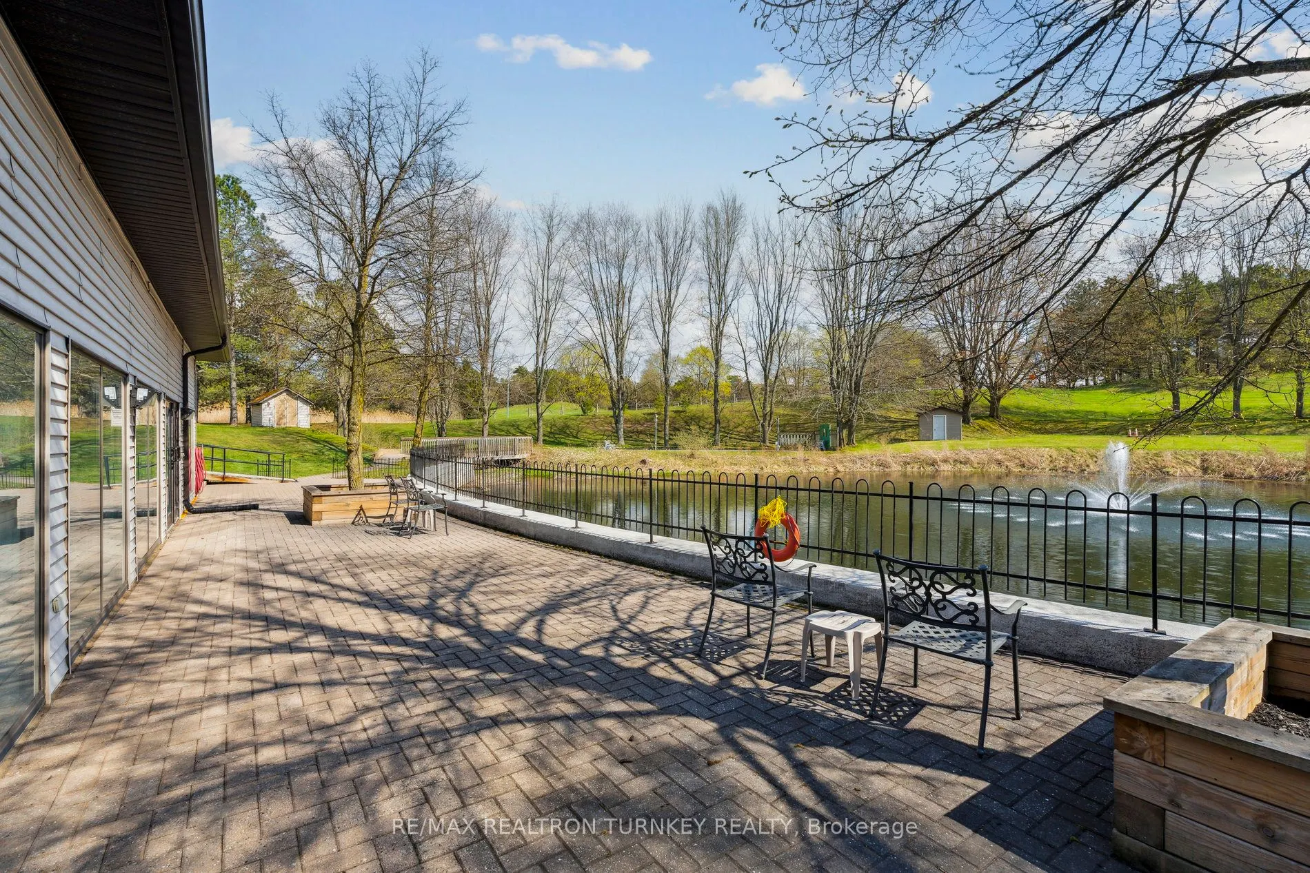 36 Tecumseth Pines Drive