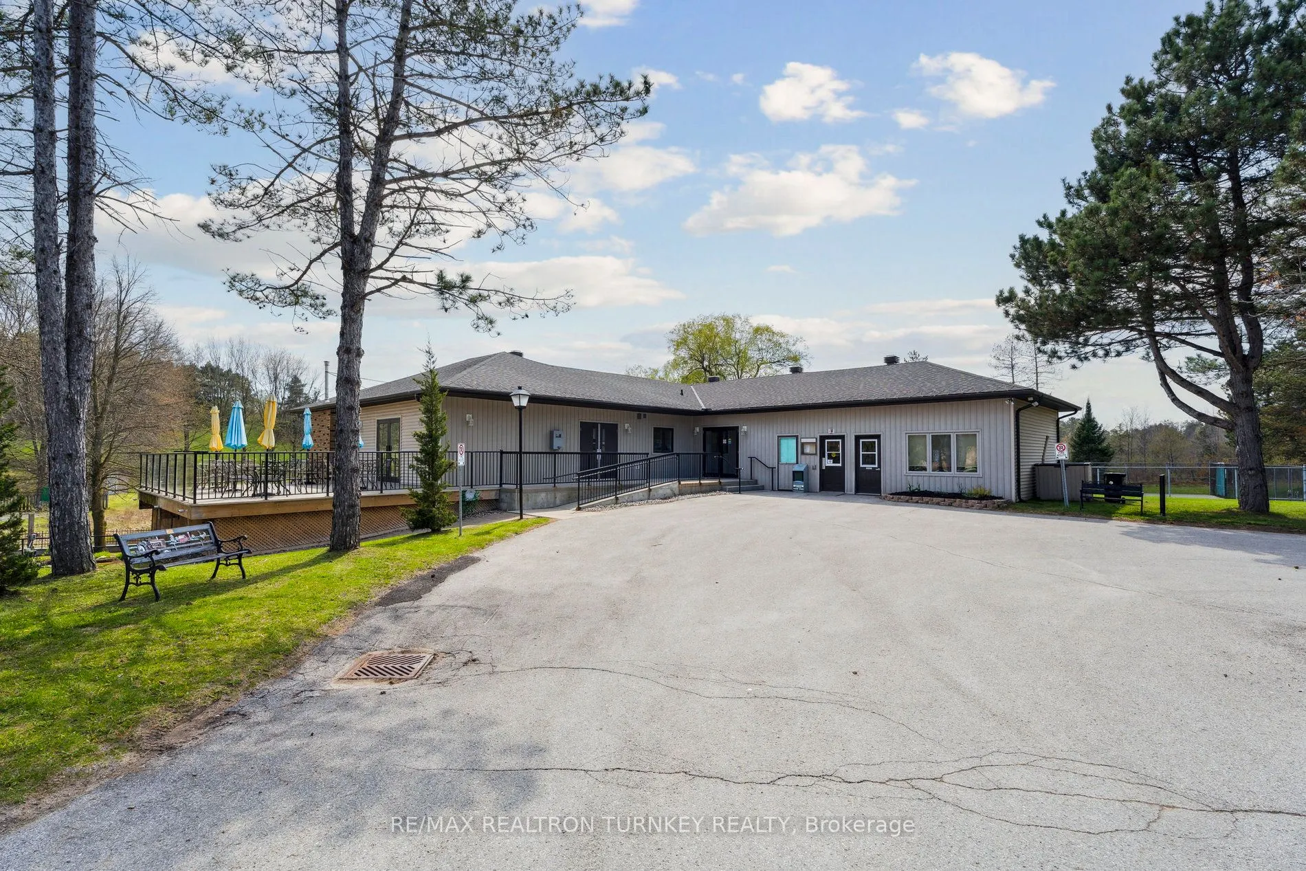 36 Tecumseth Pines Drive