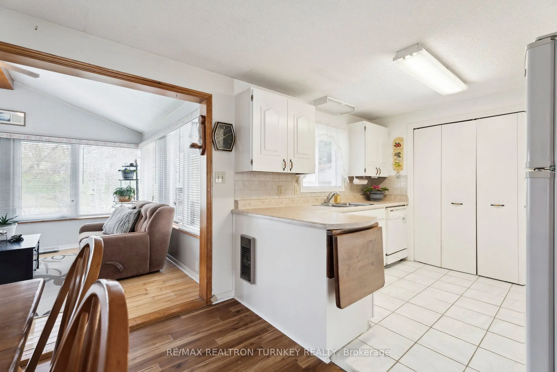 36 Tecumseth Pines Drive