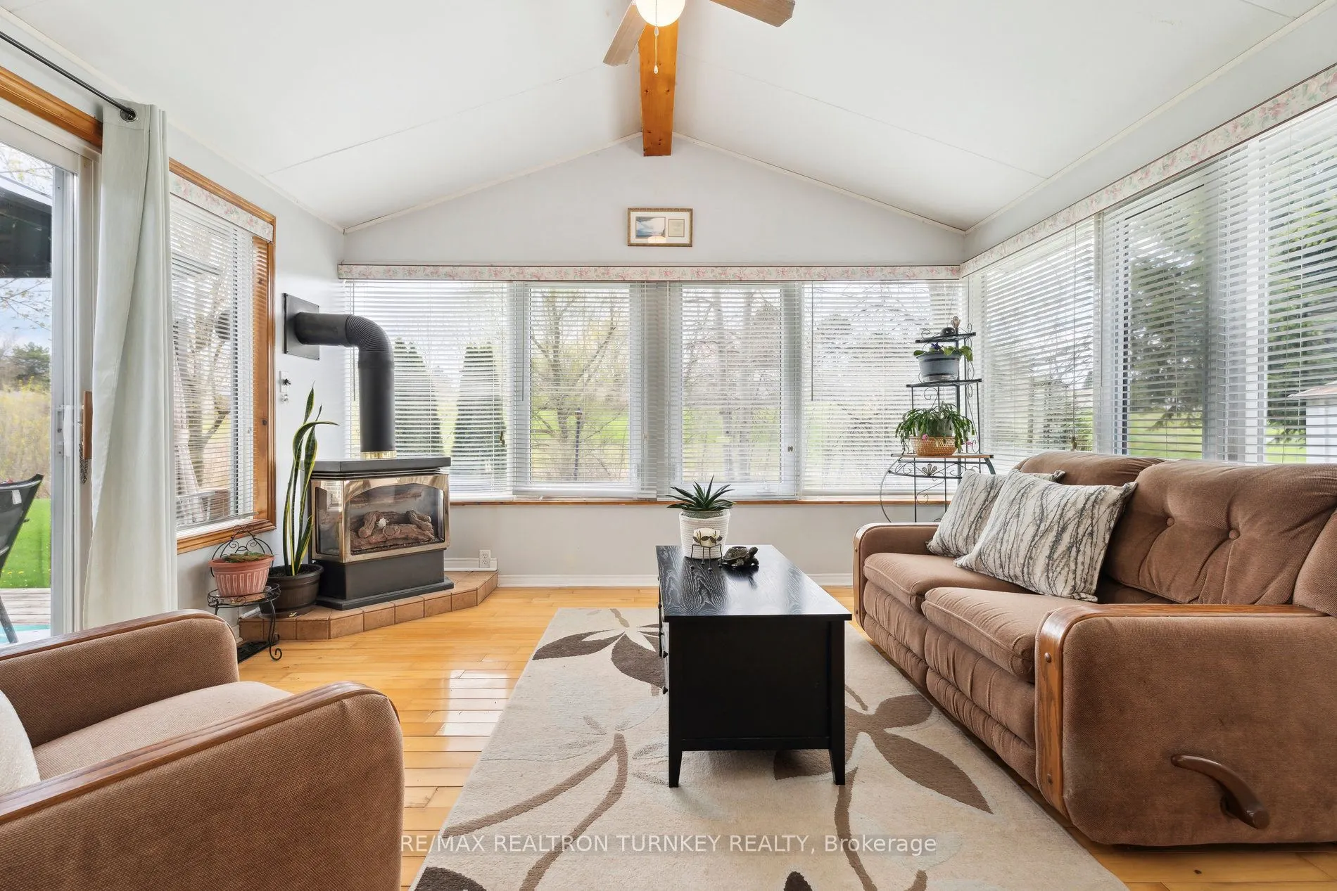 36 Tecumseth Pines Drive