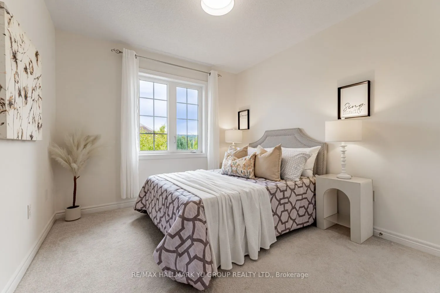 10 Palmette Drive