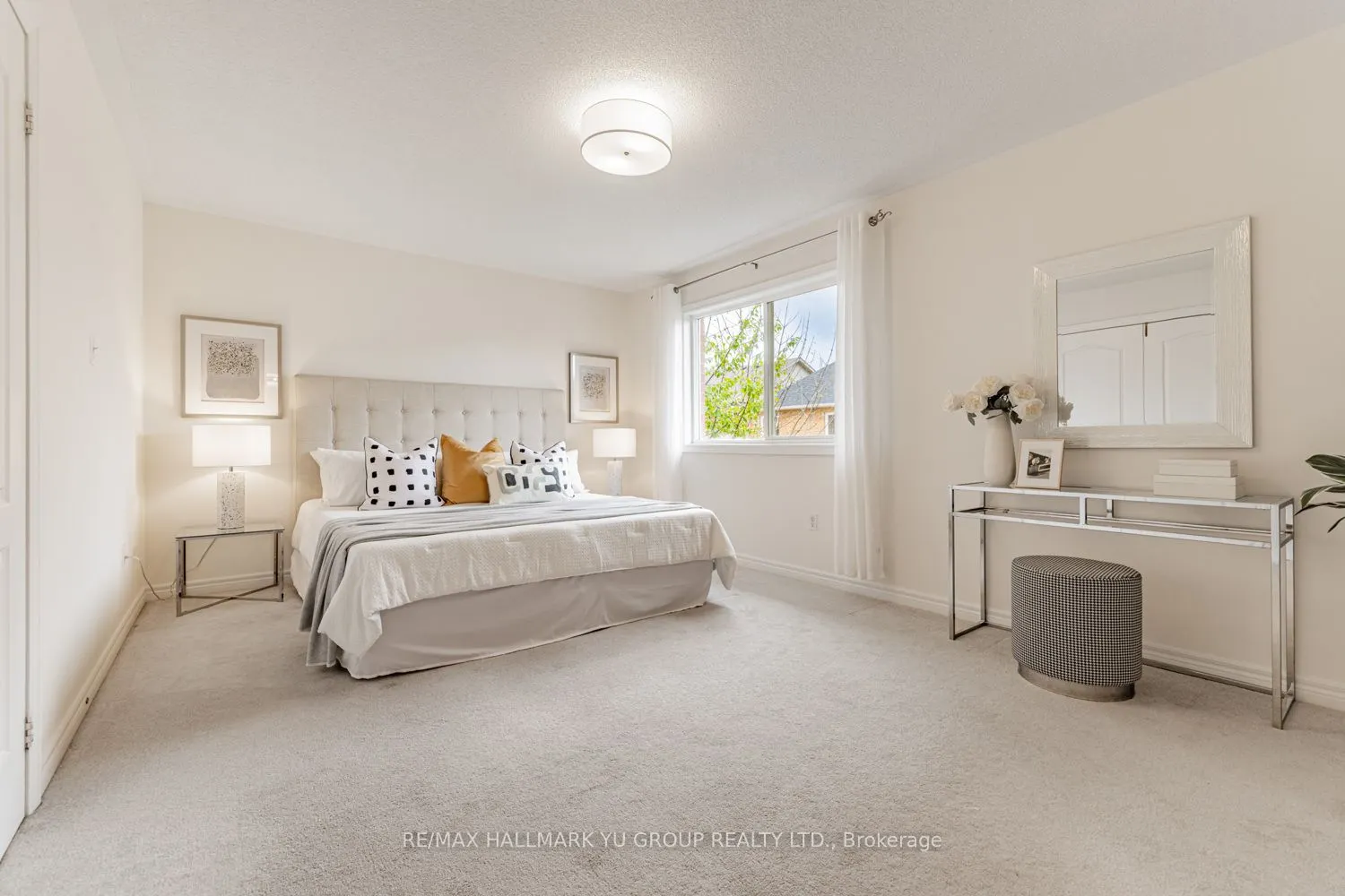 10 Palmette Drive