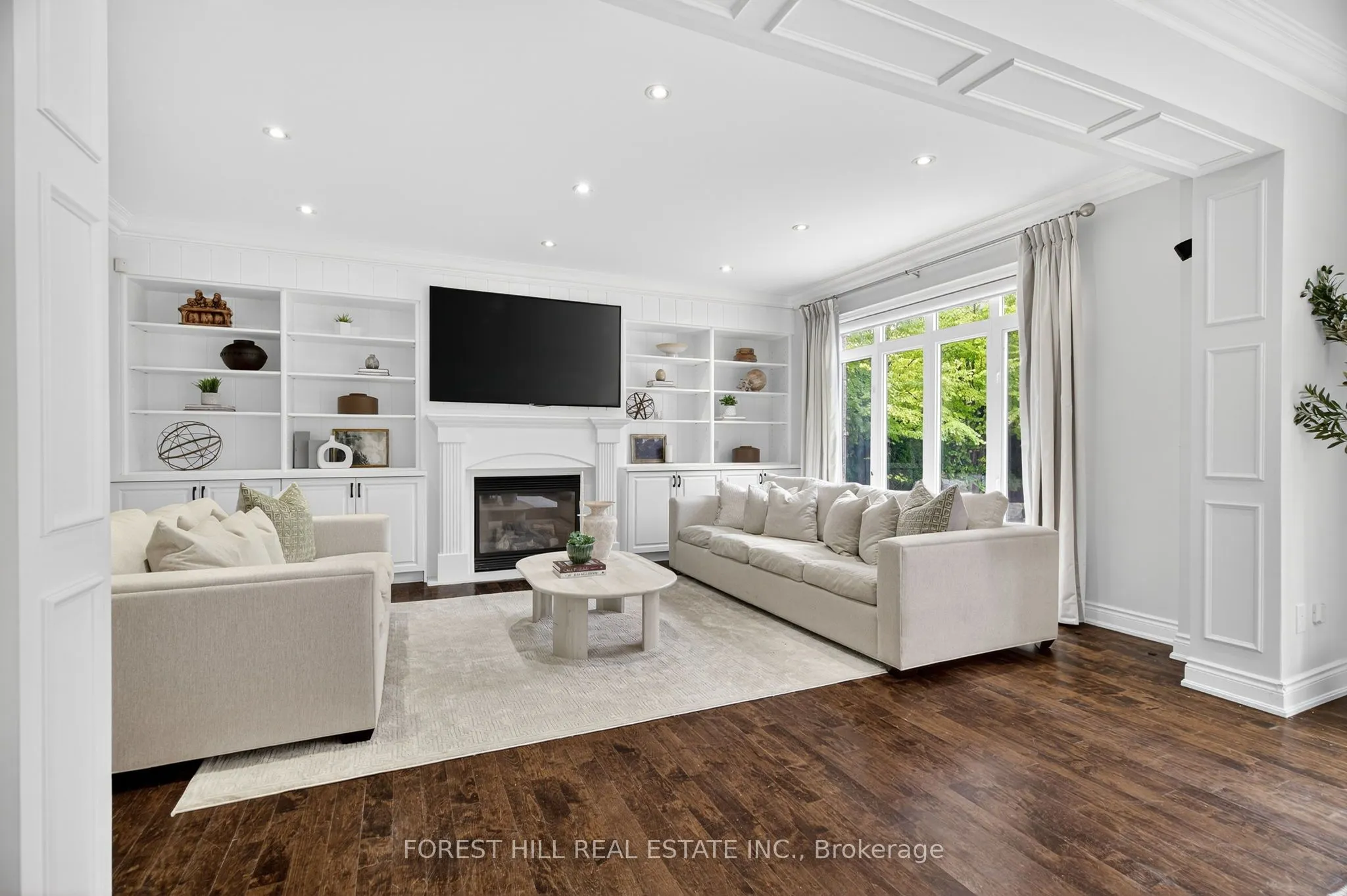110 Cook's Mill Crescent