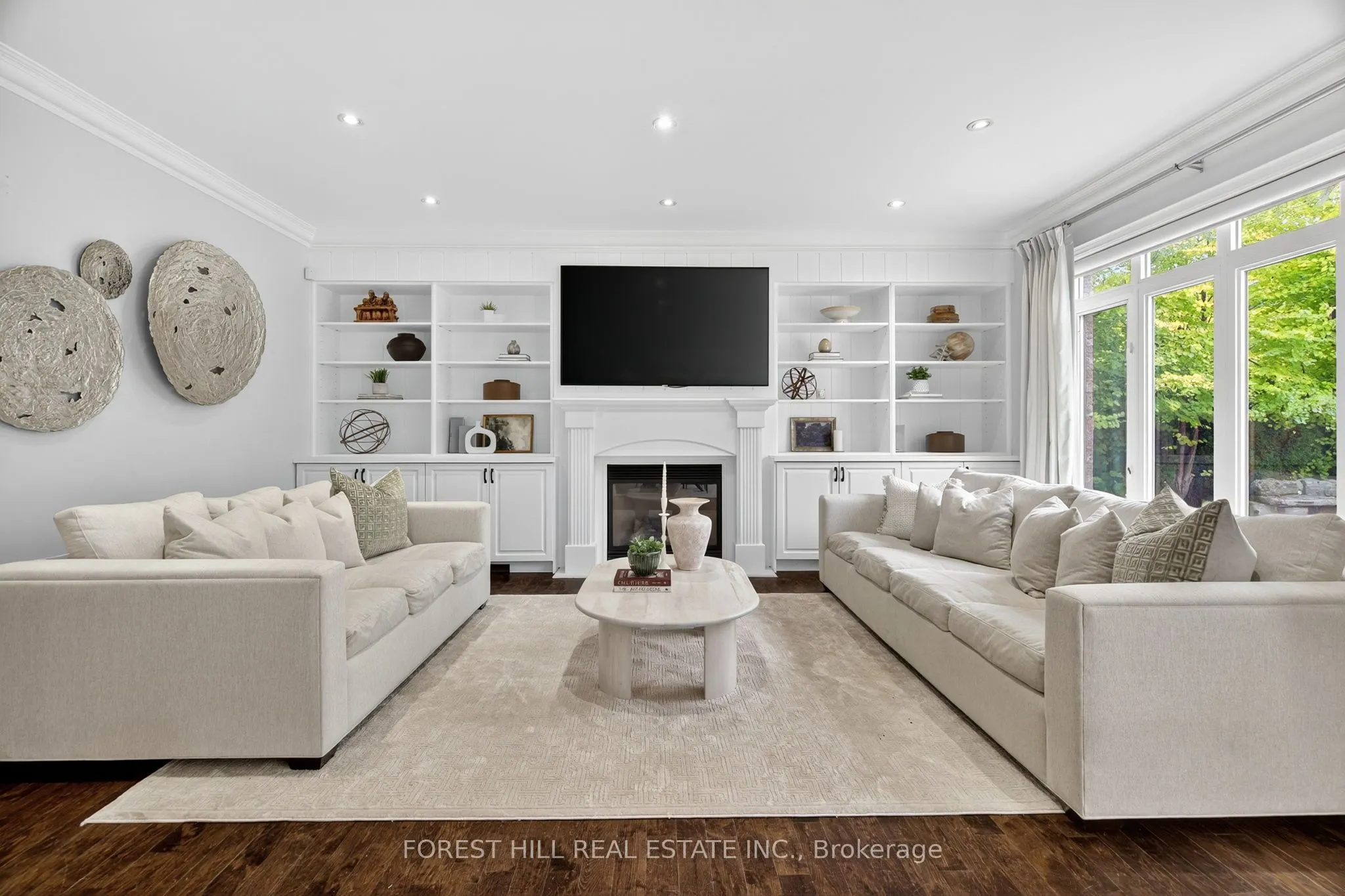 110 Cook's Mill Crescent