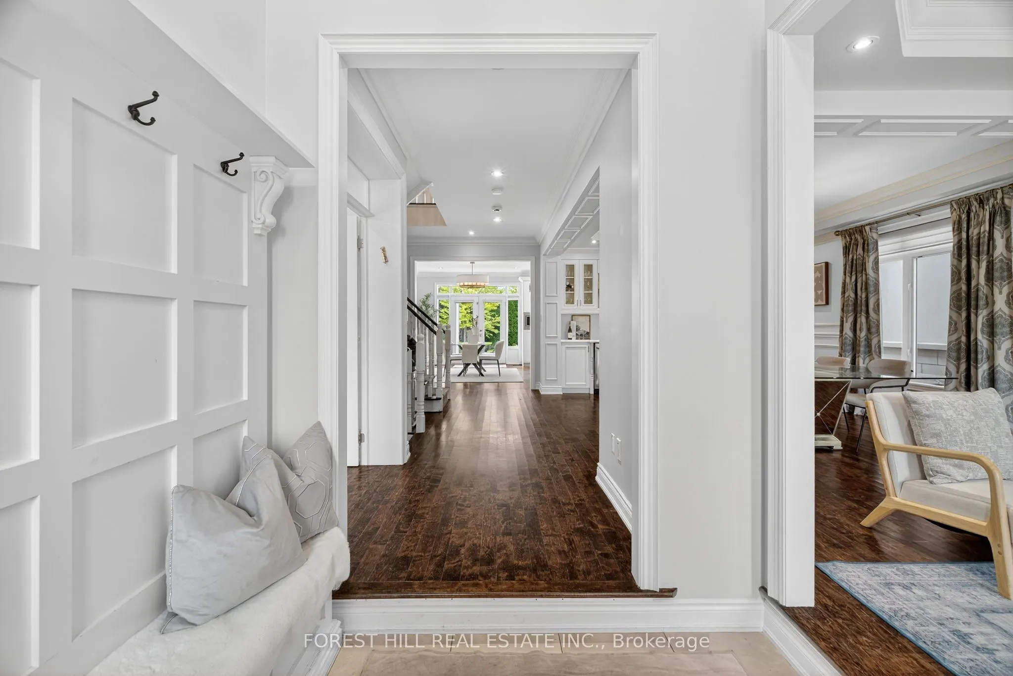 110 Cook's Mill Crescent