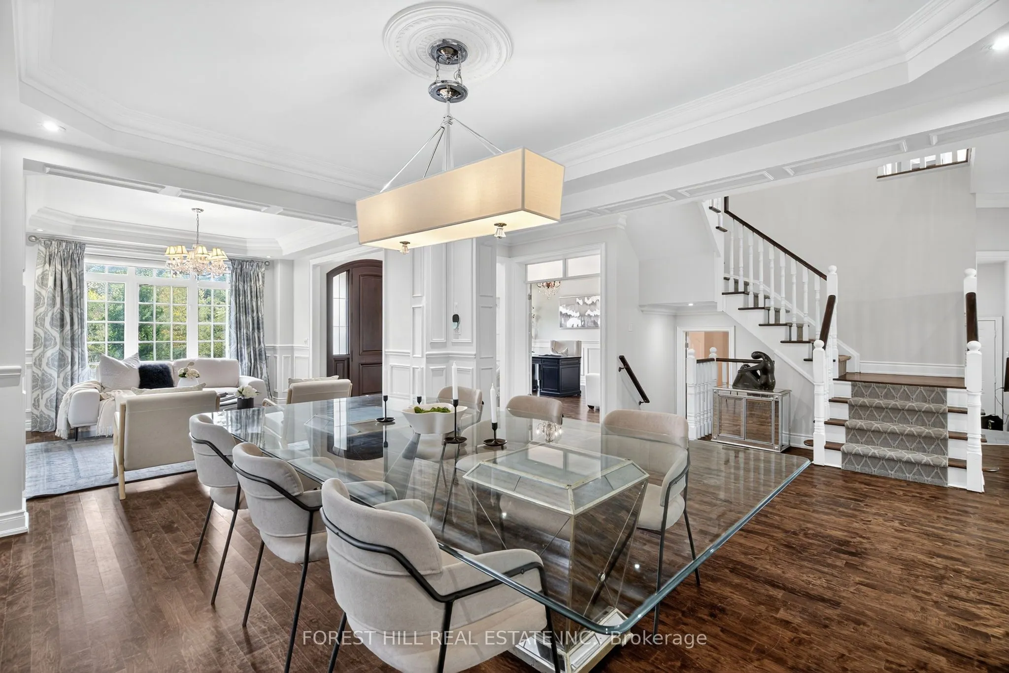 110 Cook's Mill Crescent