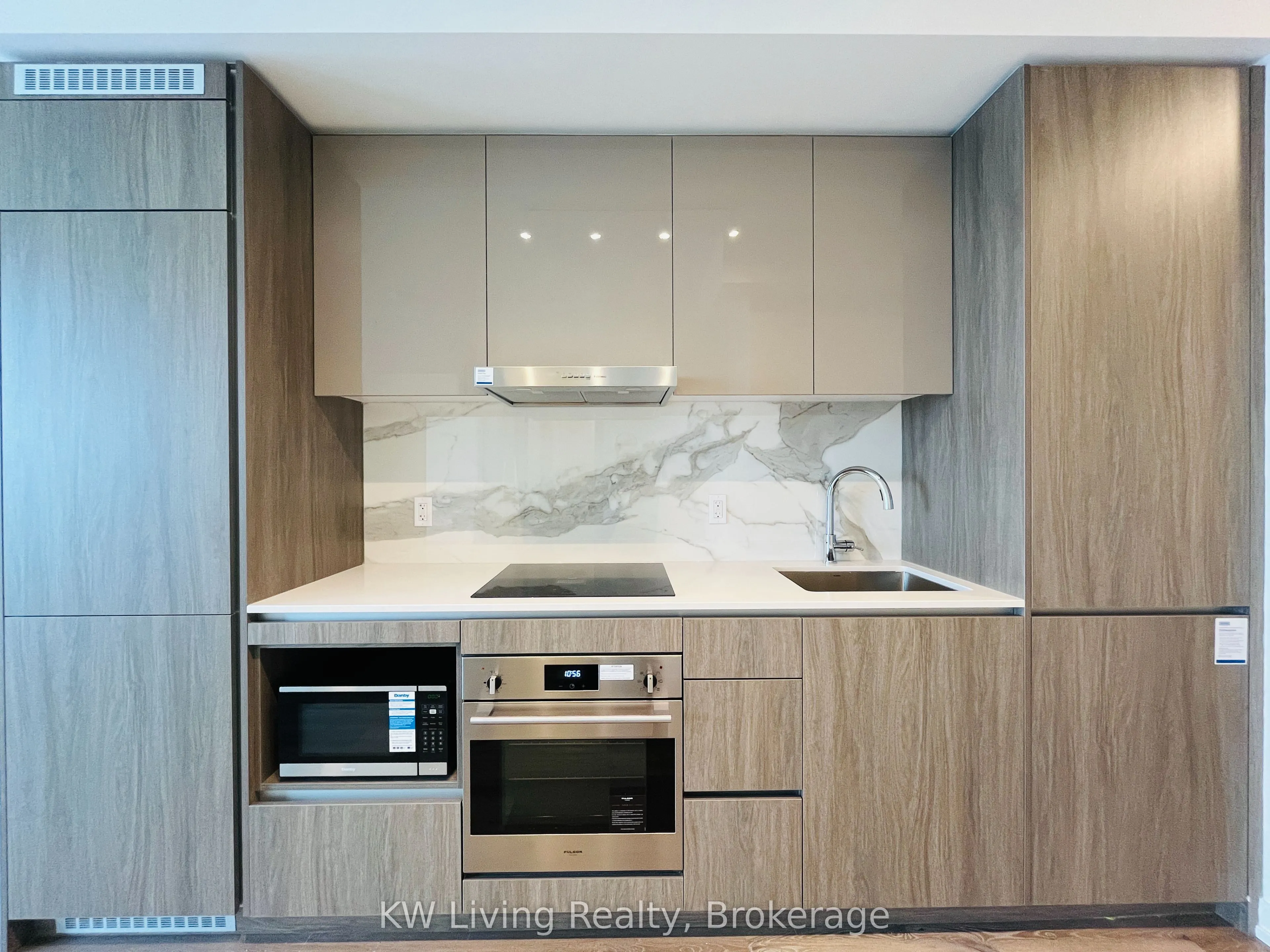 28 Interchange Way, #4101