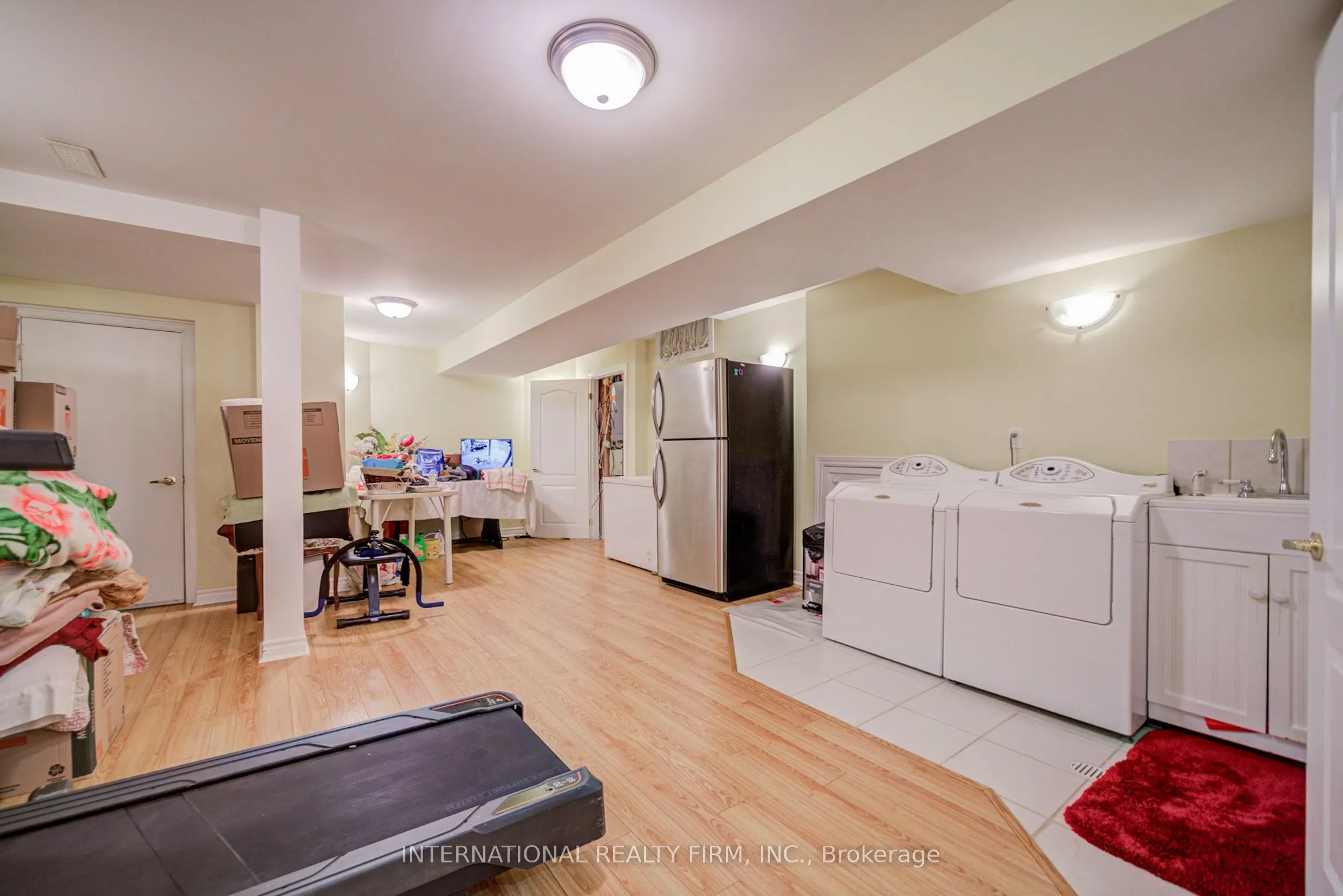 77 Saint James Avenue